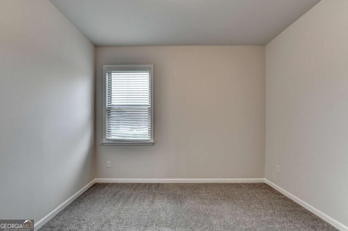 2121 Landsburg Way Property Photo 22
