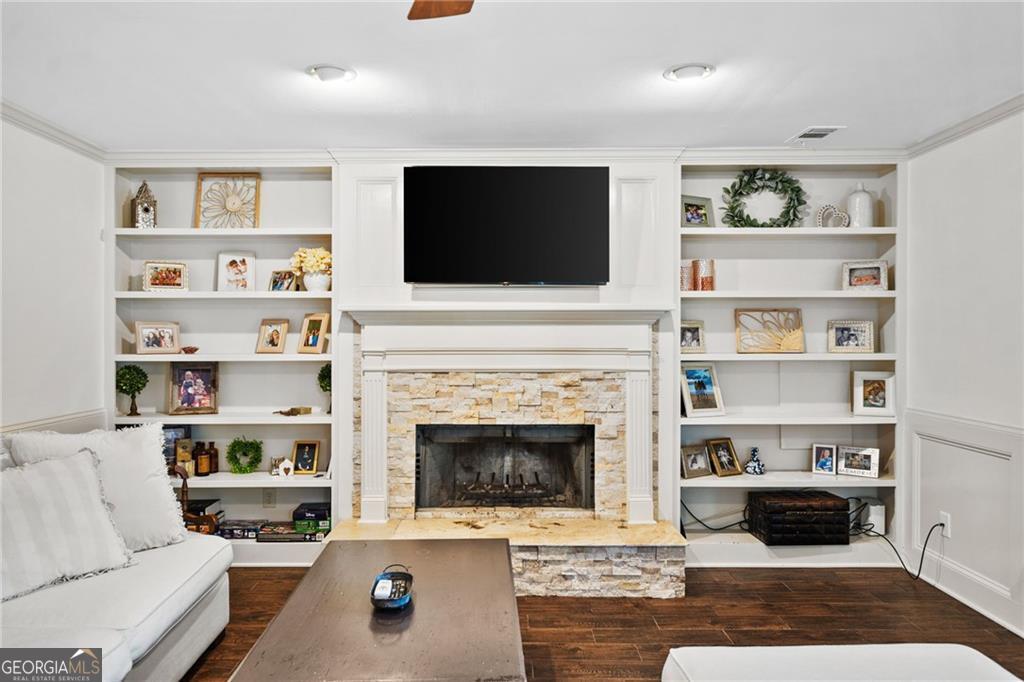 5801 Fairwood Walk Nw Property Photo 16