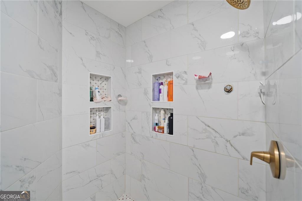 5801 Fairwood Walk Nw Property Photo 39