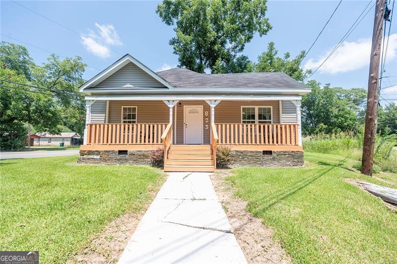 823 Cooper Drive Ne Property Photo 1
