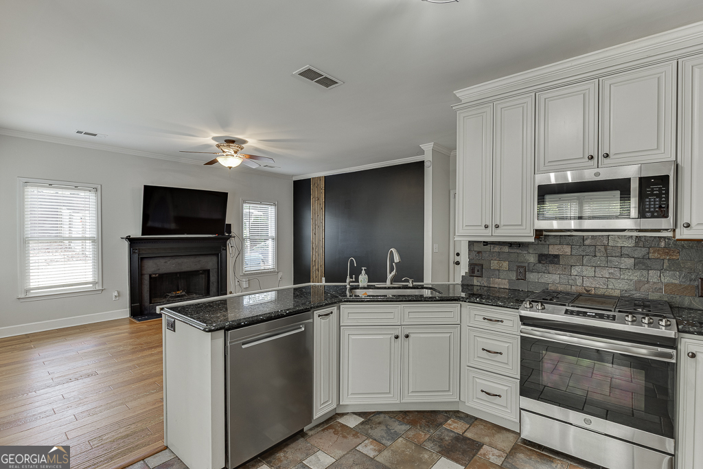 1092 Savannah Rose Place Property Photo 15