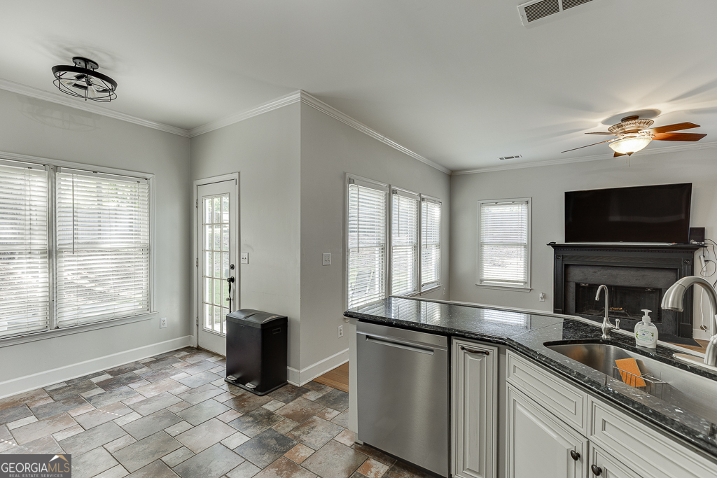 1092 Savannah Rose Place Property Photo 16