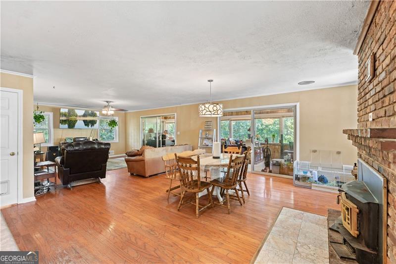 5934 Dolvin Lane Property Photo 10