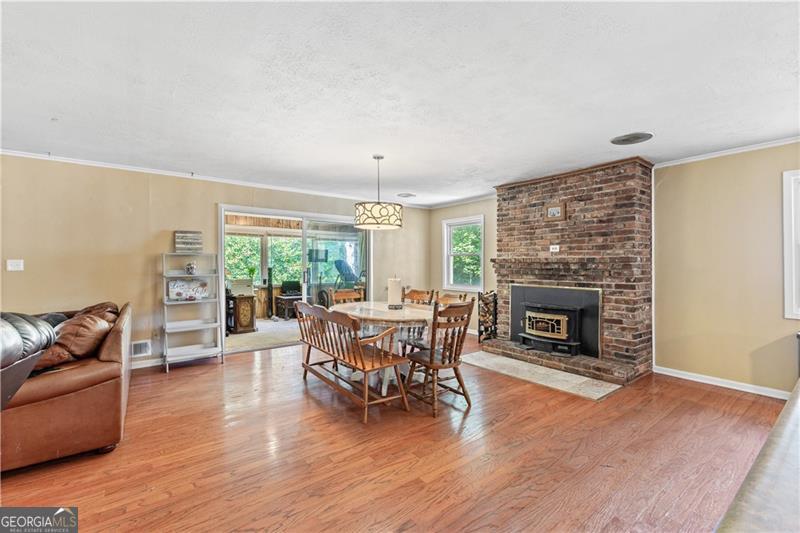 5934 Dolvin Lane Property Photo 11