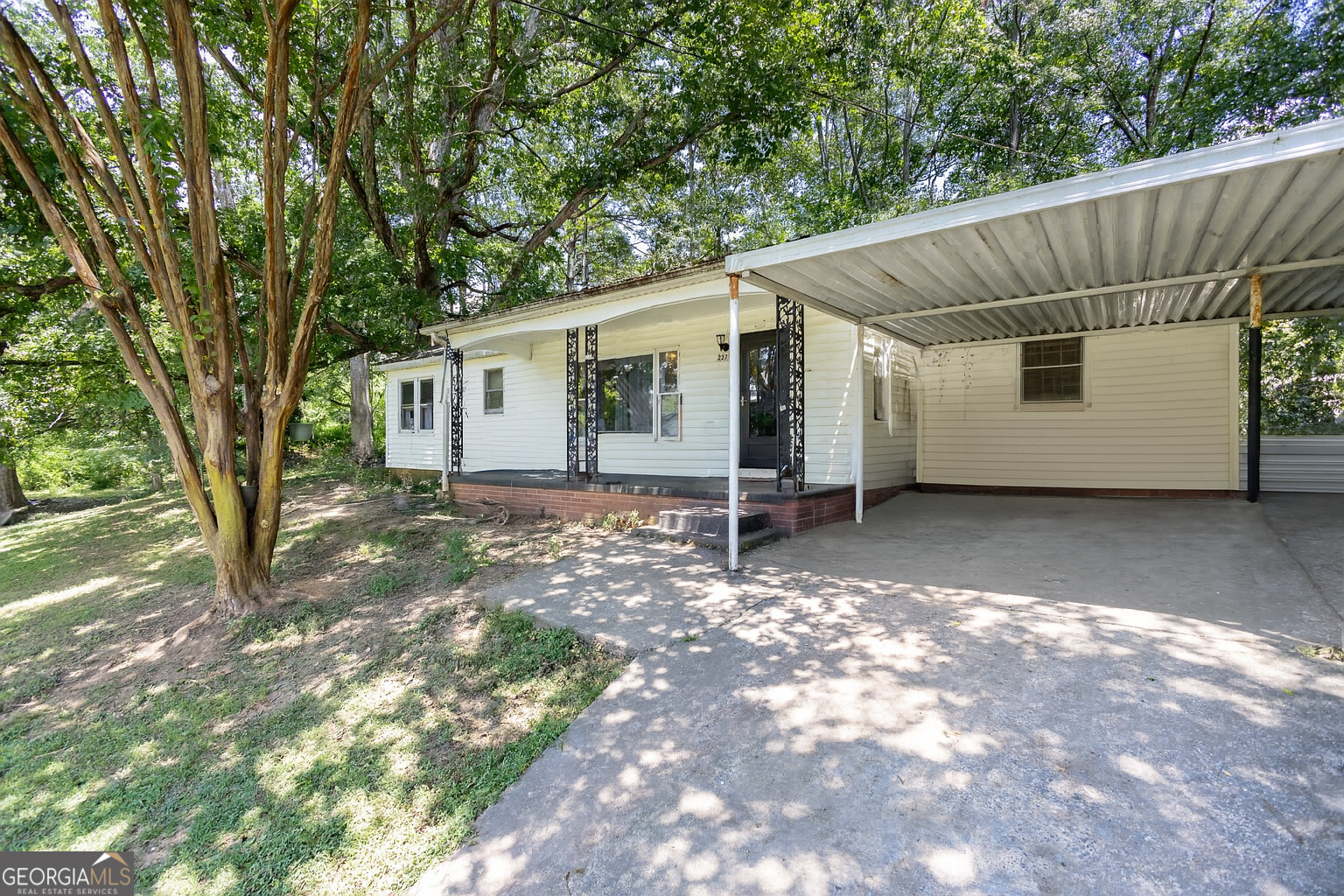 227 Bennett Street Property Photo 1