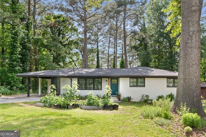 2425 Clifton Springs Road Property Photo 1