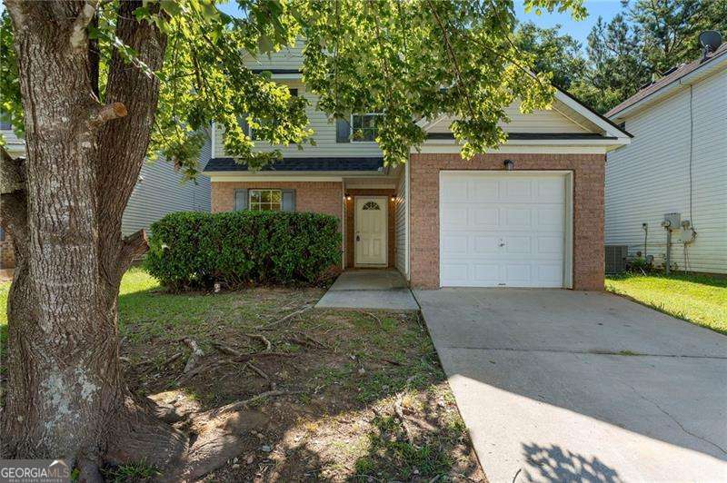 2433 Wood Bend Lane Property Photo 1