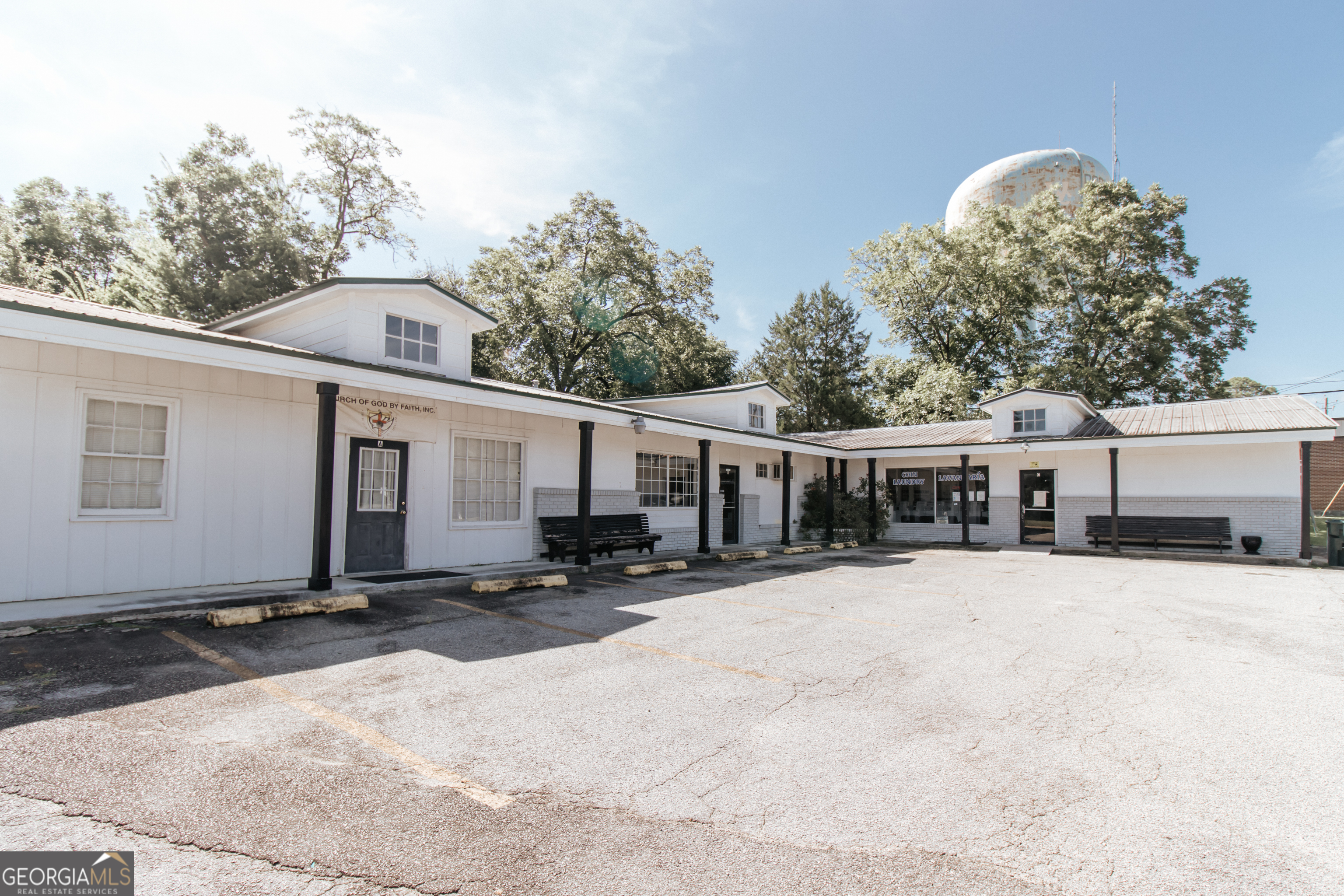 450 Stephens Street Property Photo 1