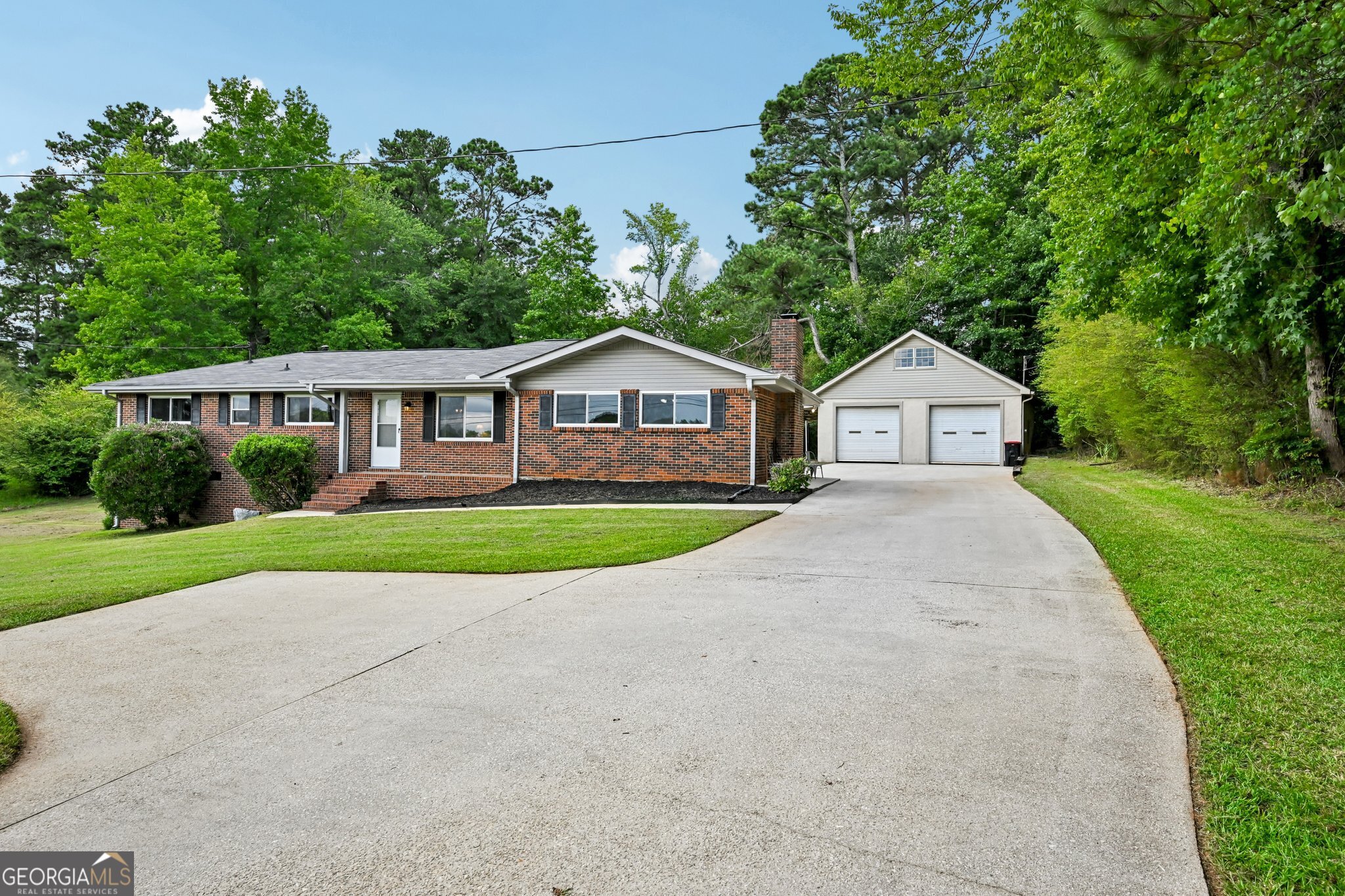 4099 Highway 5 Property Photo 1