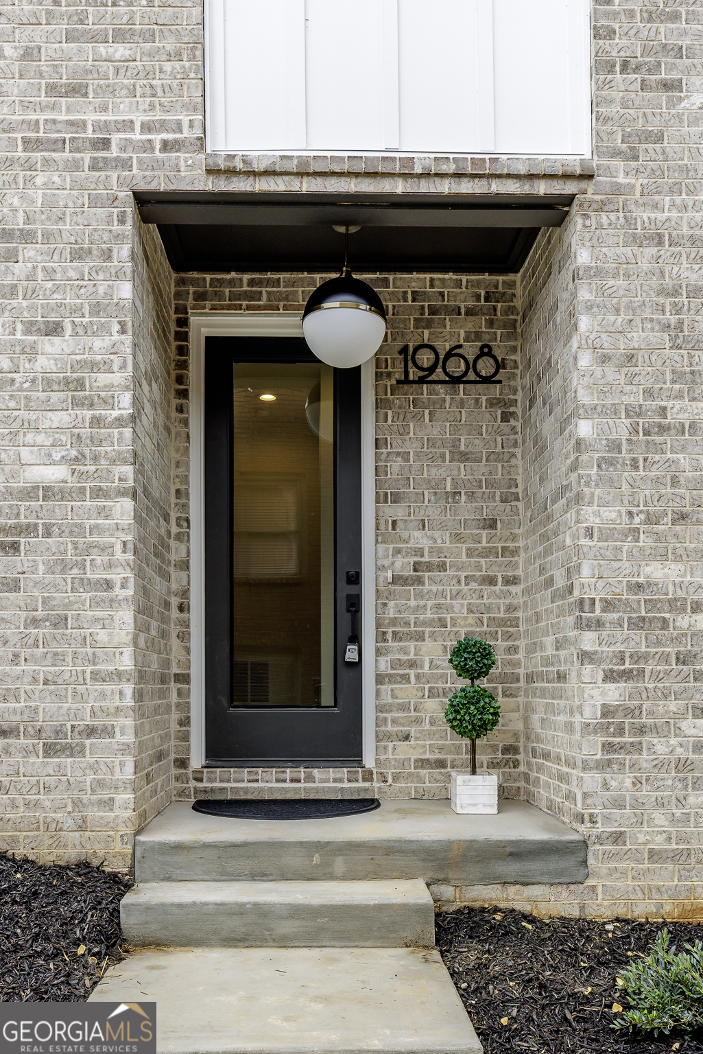 1968 8th Street Property Photo 1