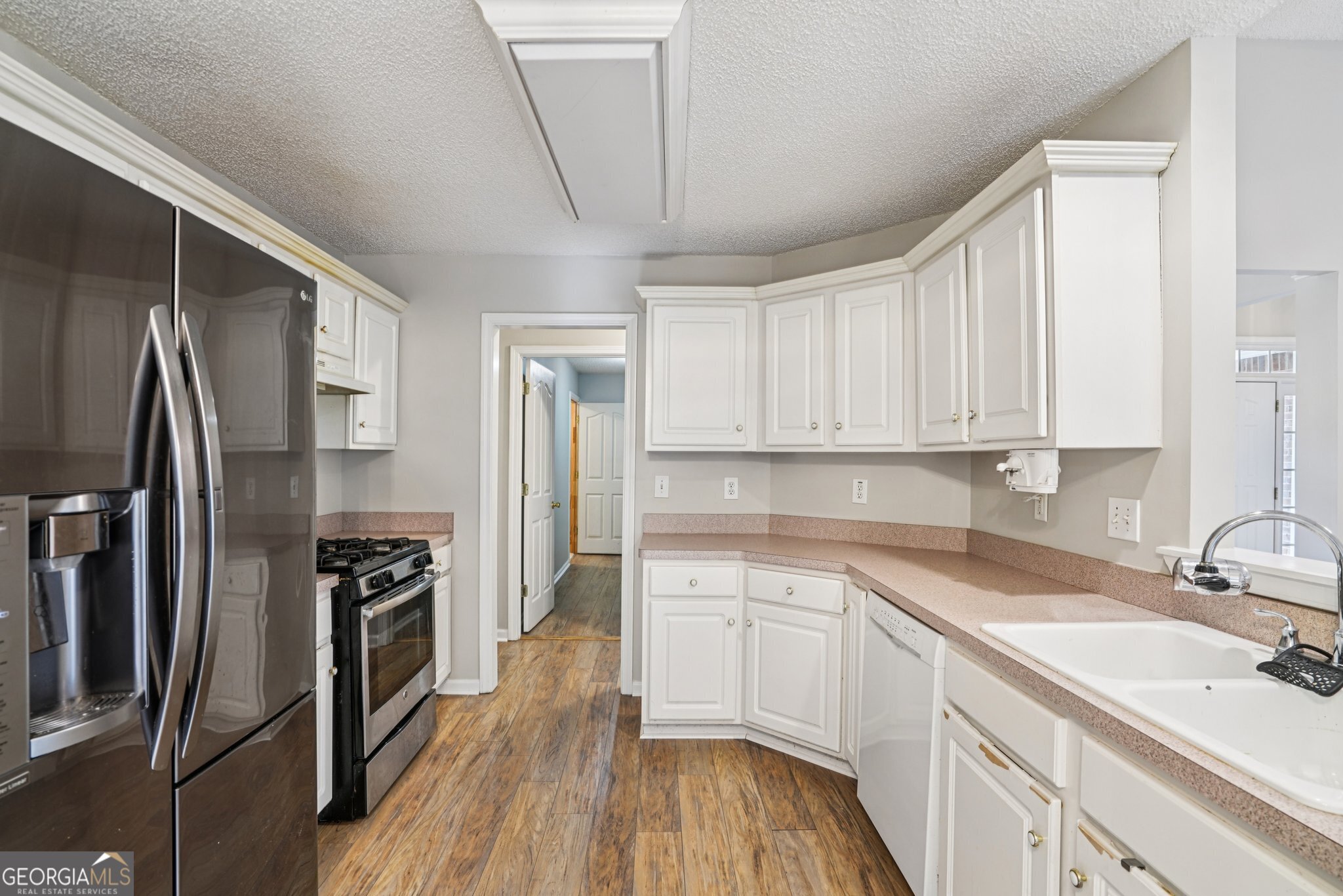 3 Kingsbrook Cove Property Photo 12