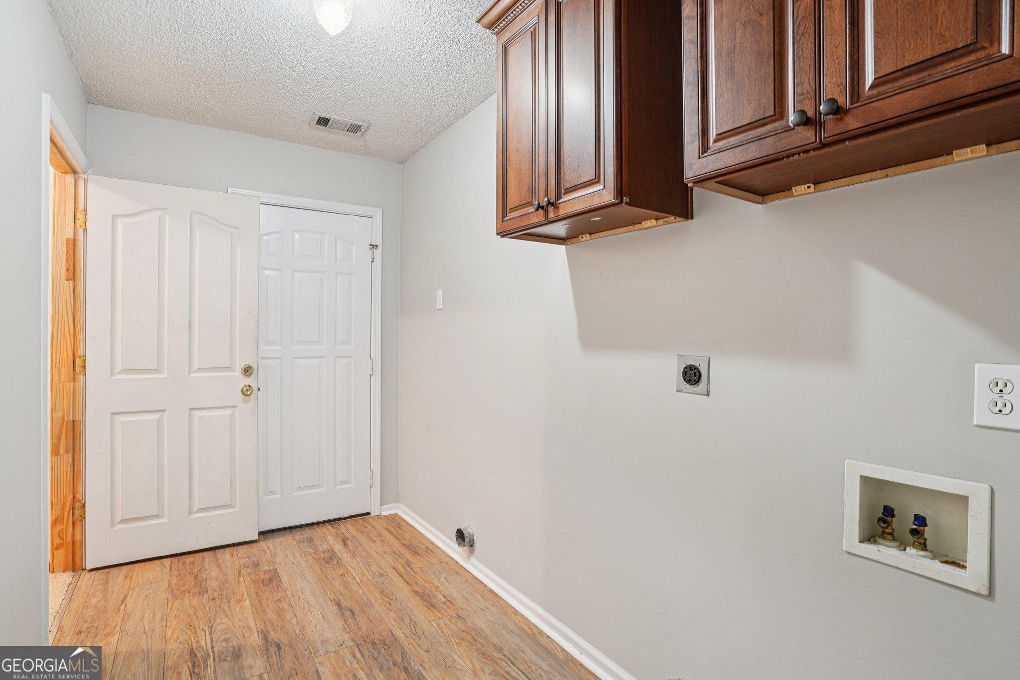 3 Kingsbrook Cove Property Photo 24