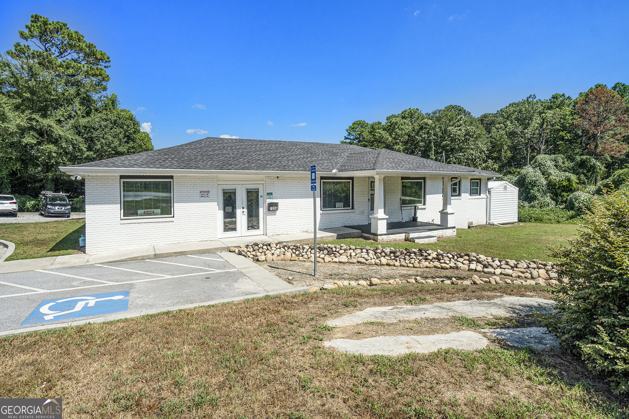 7336 Lee Road Property Photo 1