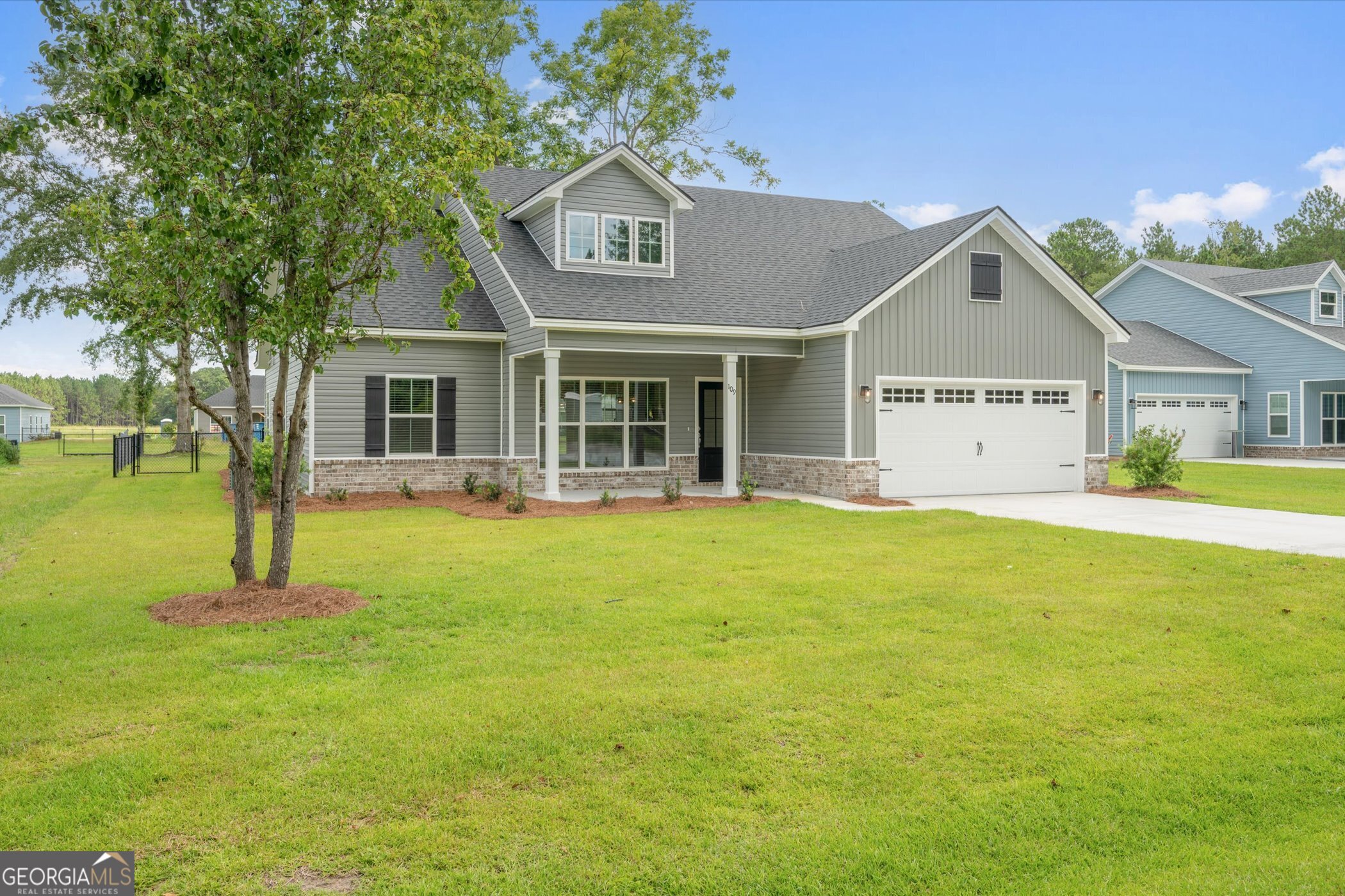 109 Ennis Road Property Photo 1