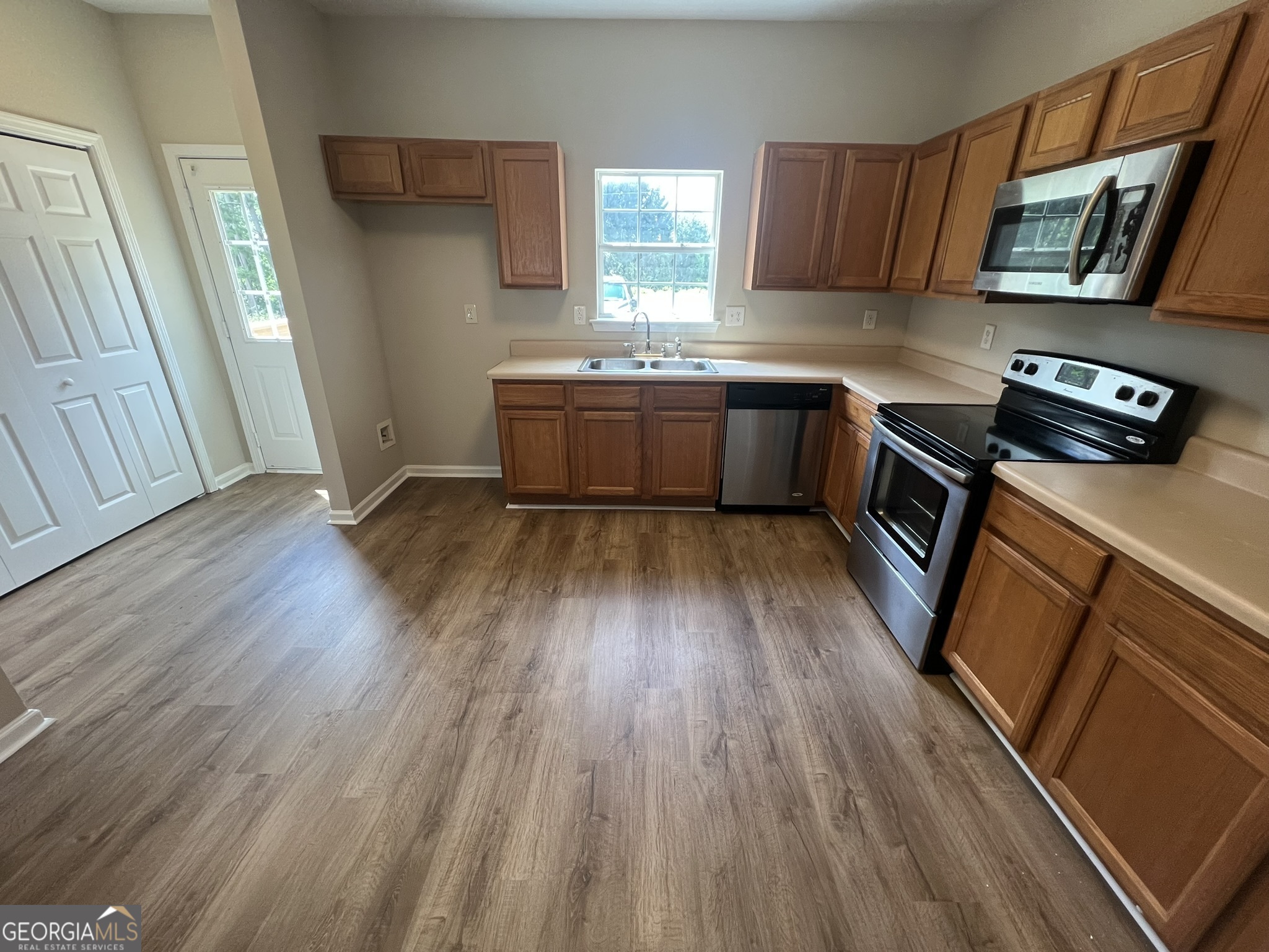 160 Odyssey Turn Property Photo 6