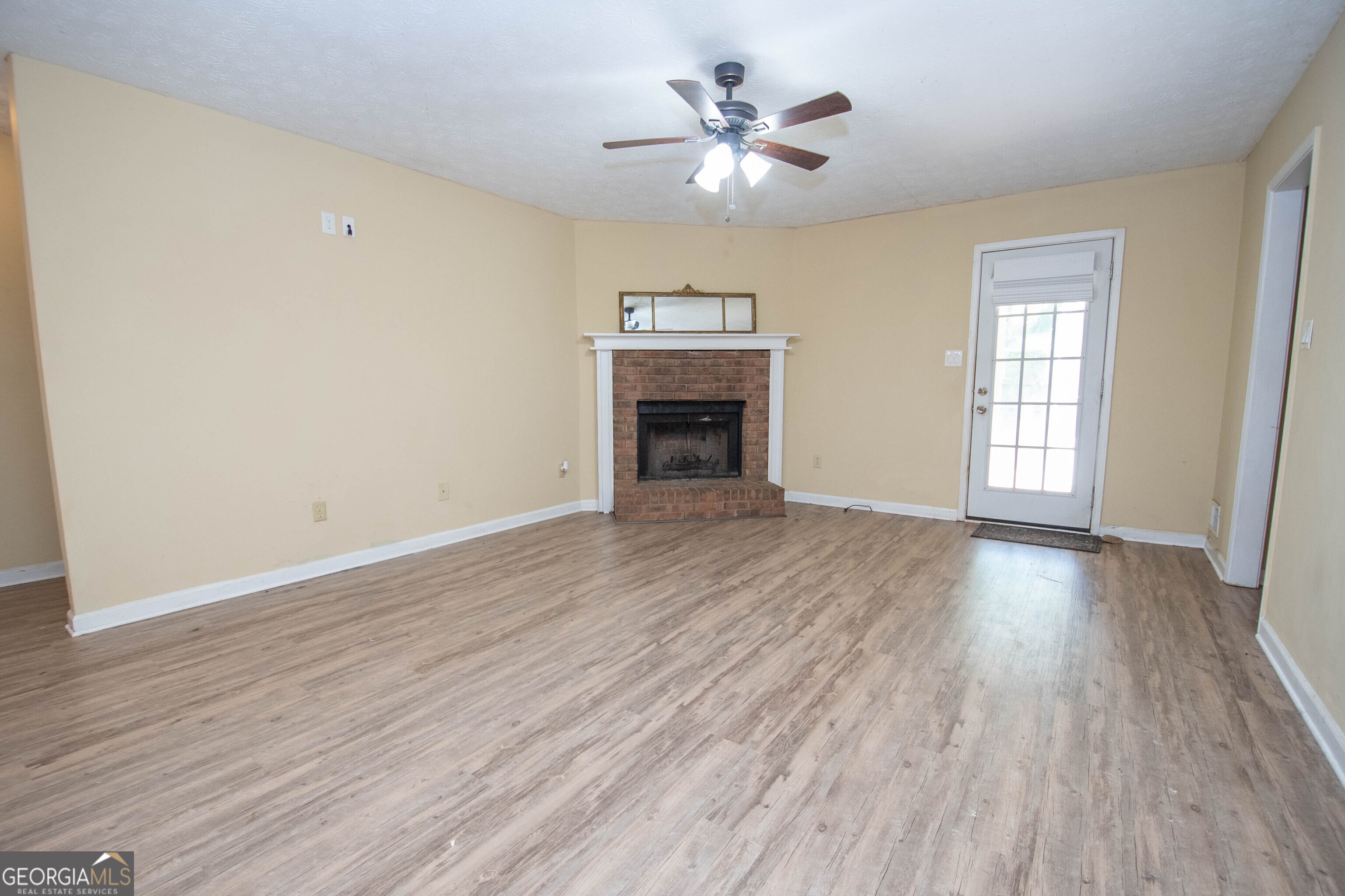 101 Bush Clover Property Photo 6