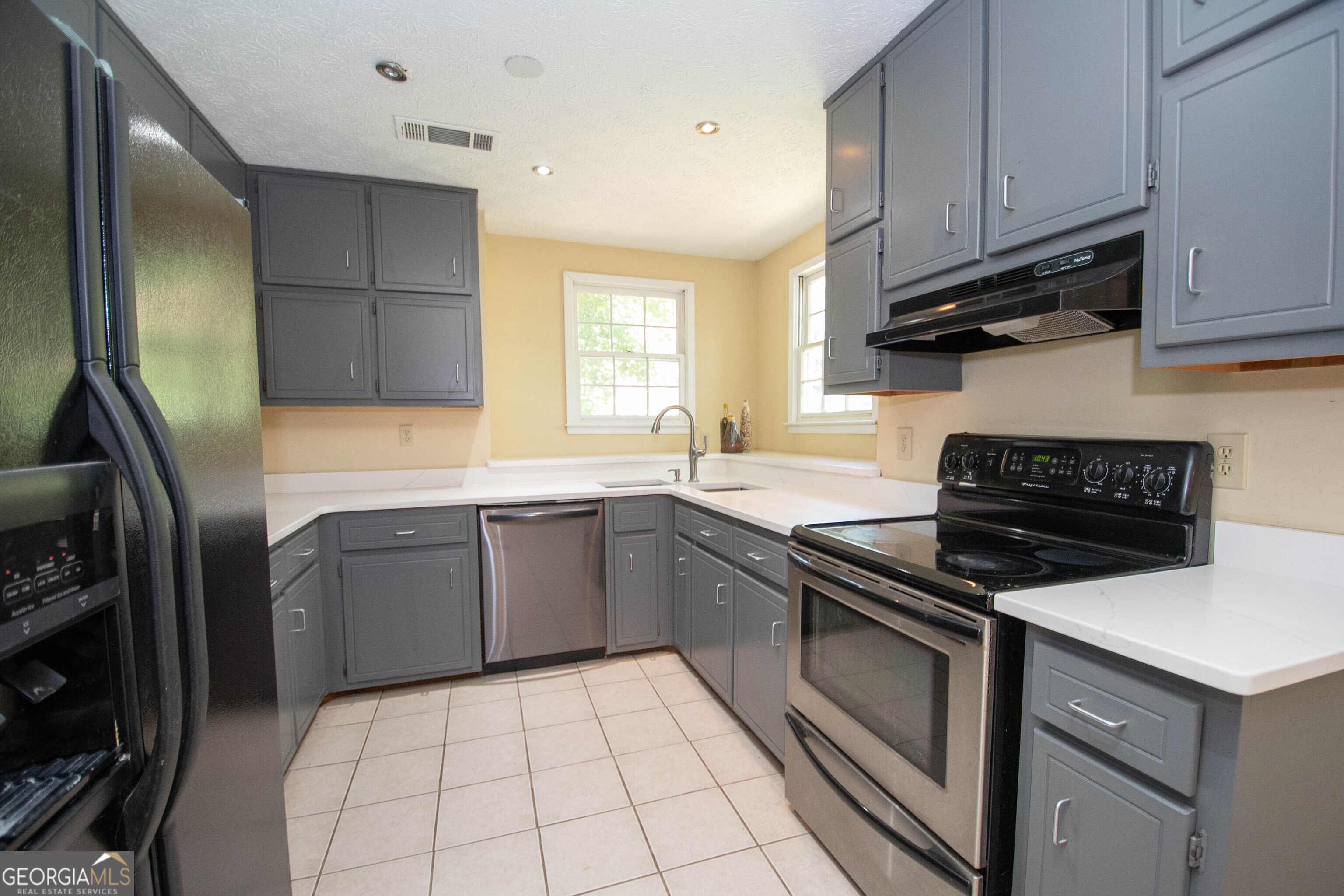 101 Bush Clover Property Photo 9