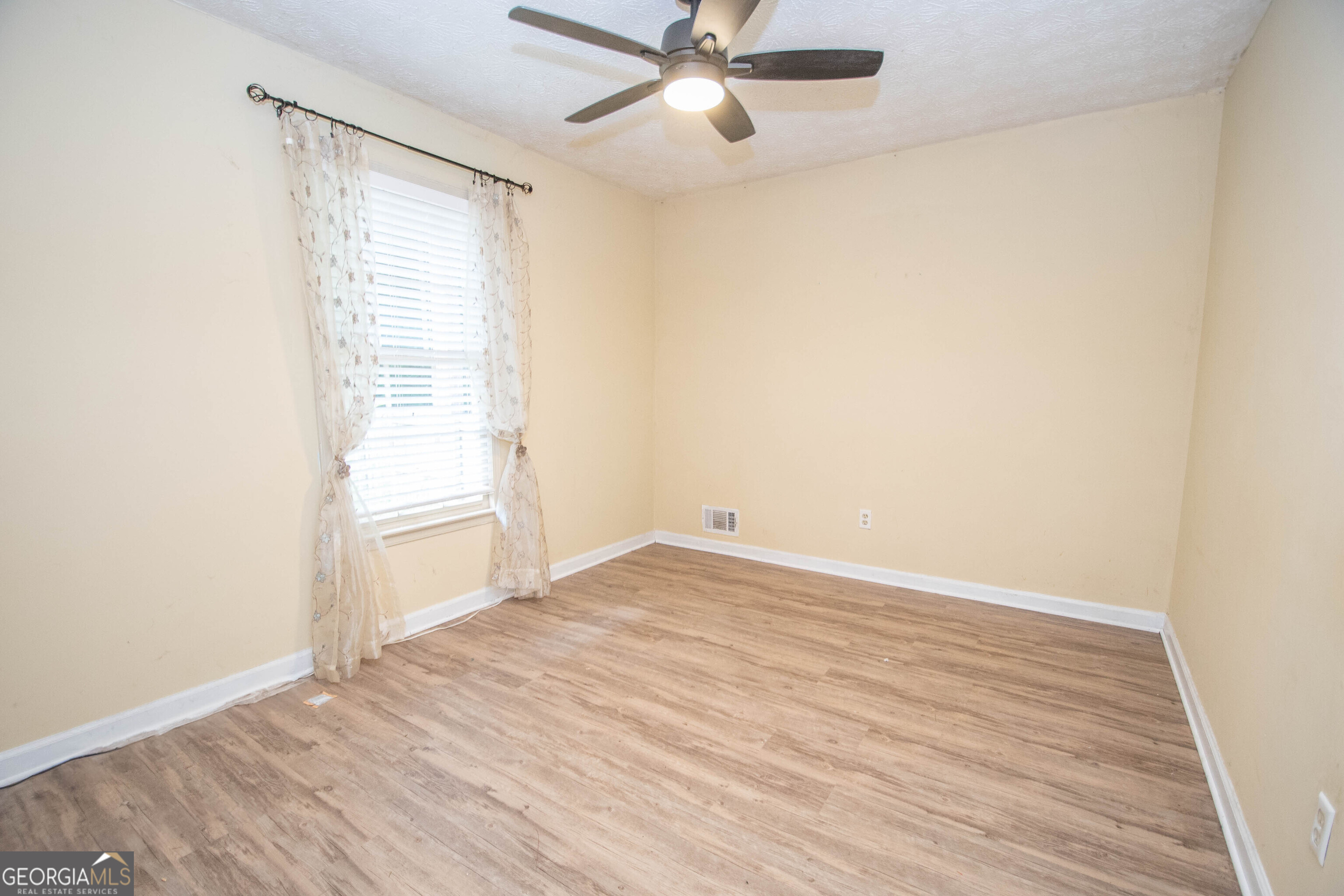 101 Bush Clover Property Photo 16