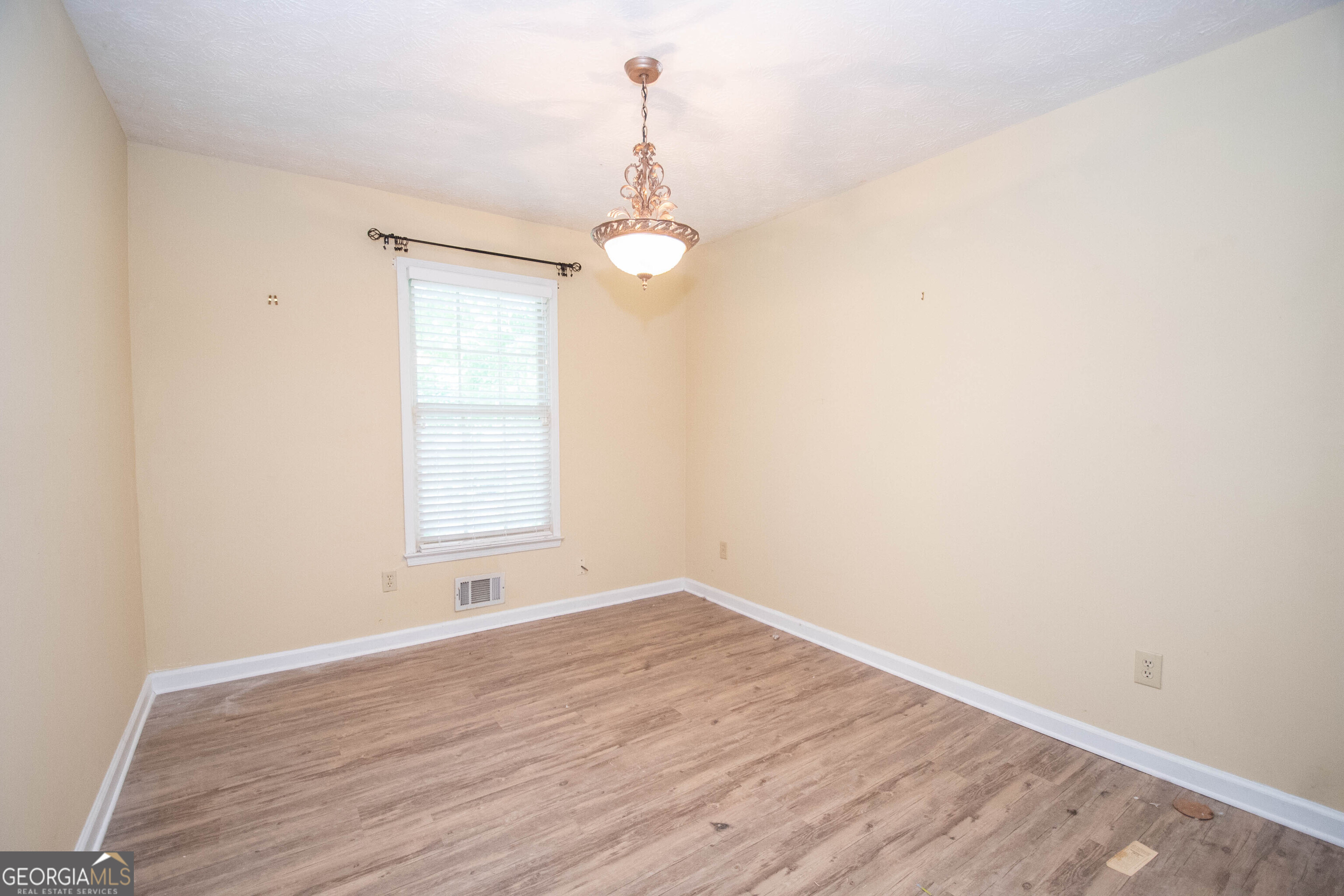 101 Bush Clover Property Photo 19