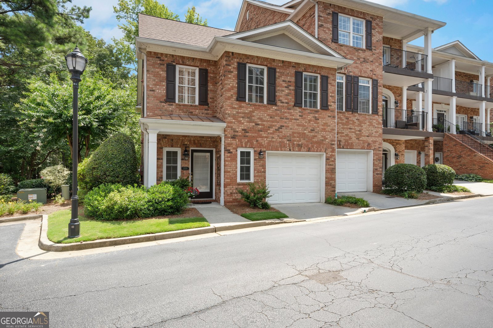 2570 Oglethorpe Circle Ne Property Photo 1