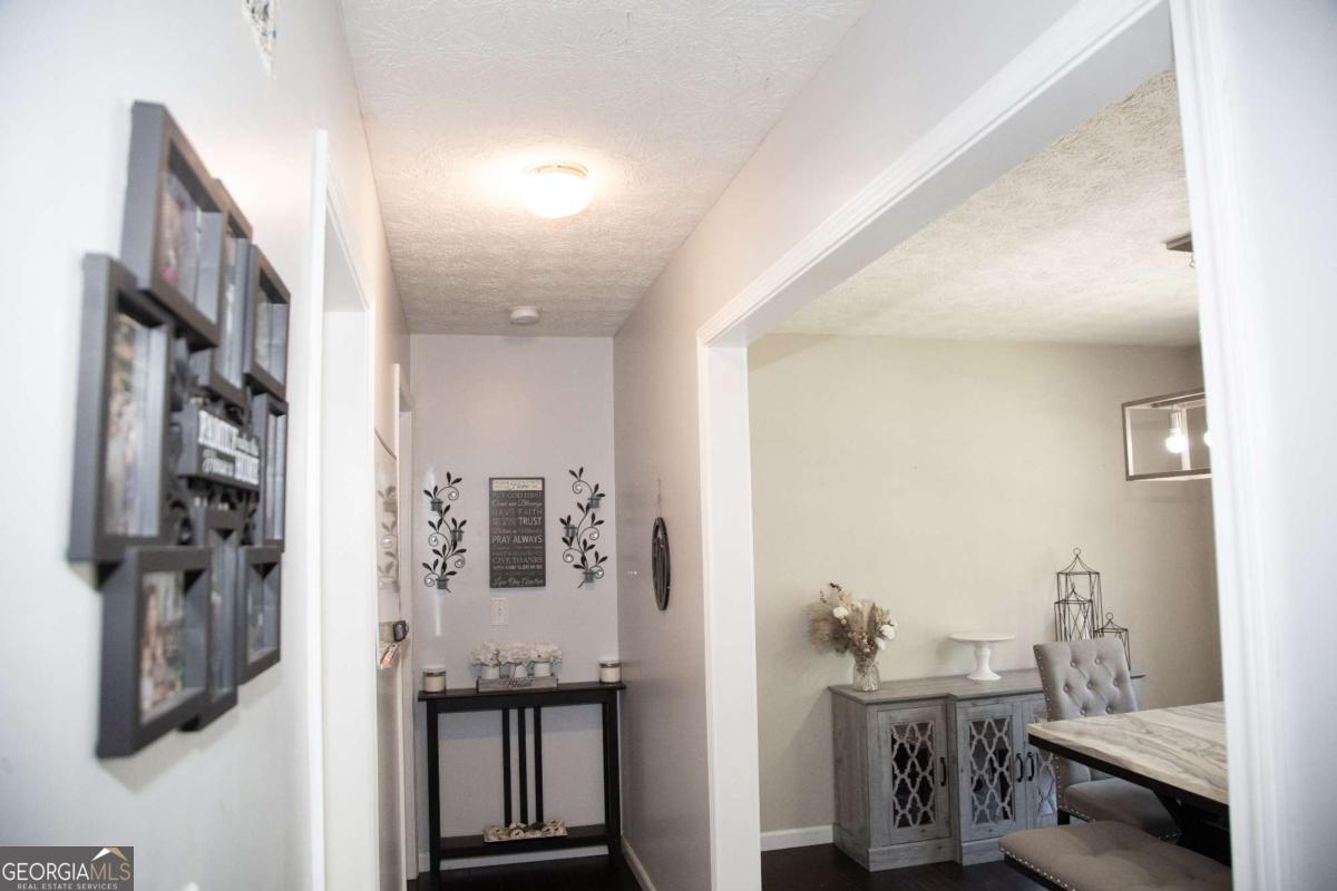 5870 Tallant Drive Property Photo 14