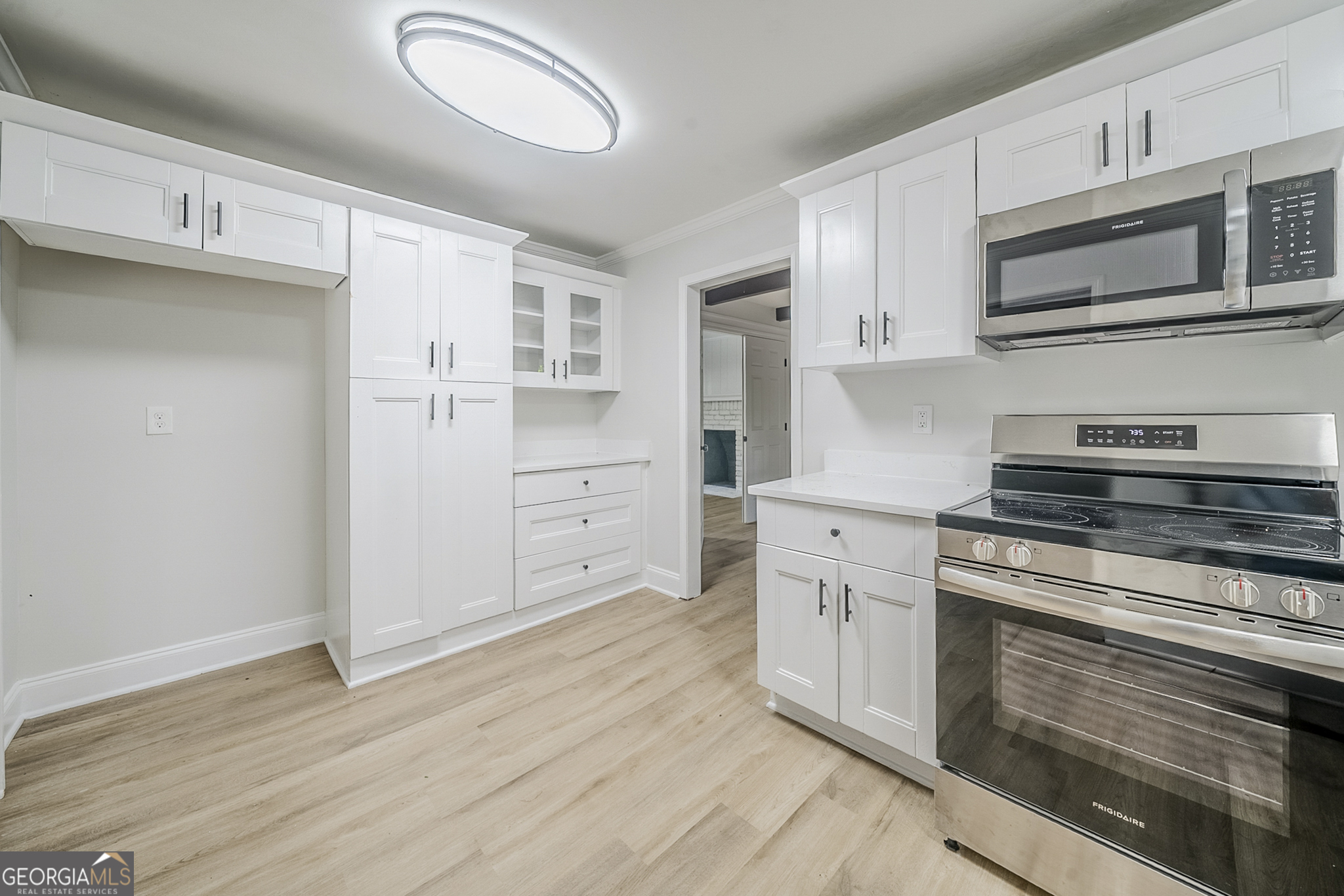 1051 Rowland Road Property Photo 10