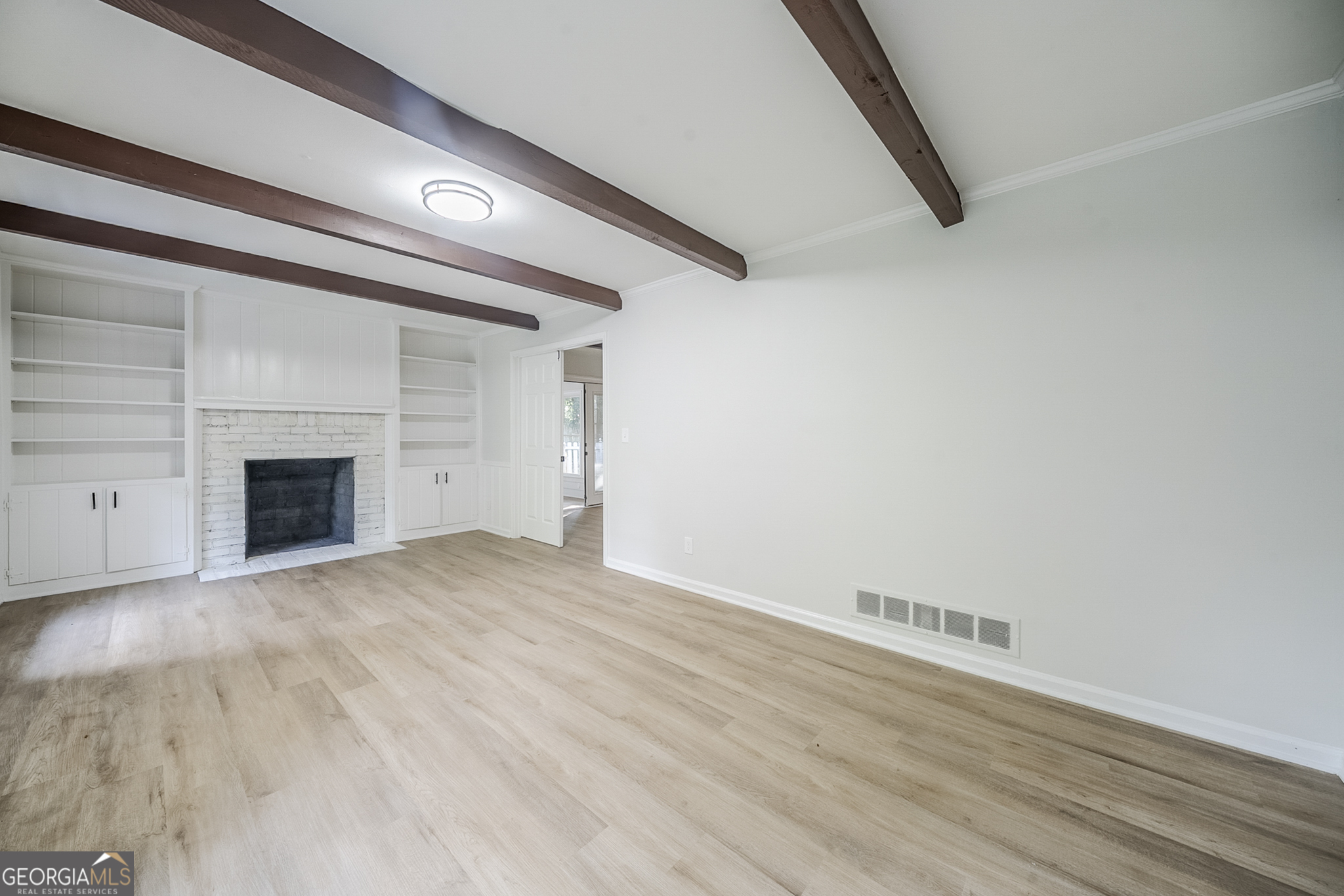 1051 Rowland Road Property Photo 15