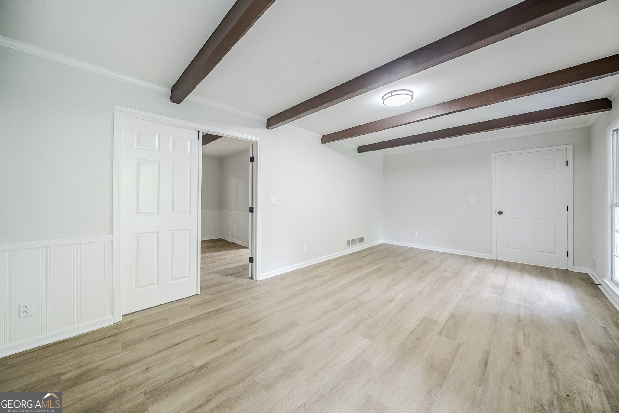 1051 Rowland Road Property Photo 16
