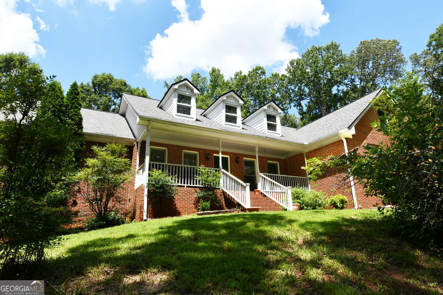 336 Oconee Lane Property Photo 1