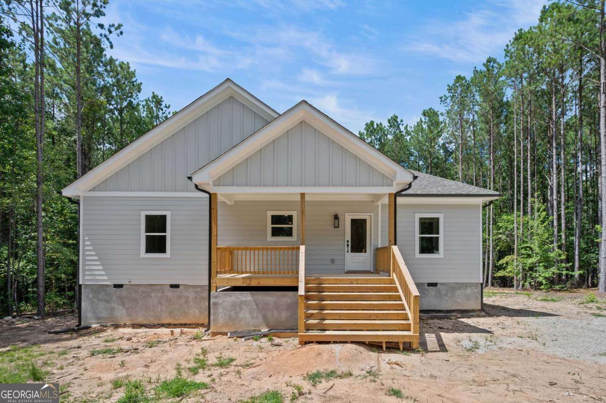 1165 Watersedge Cove Property Photo 1