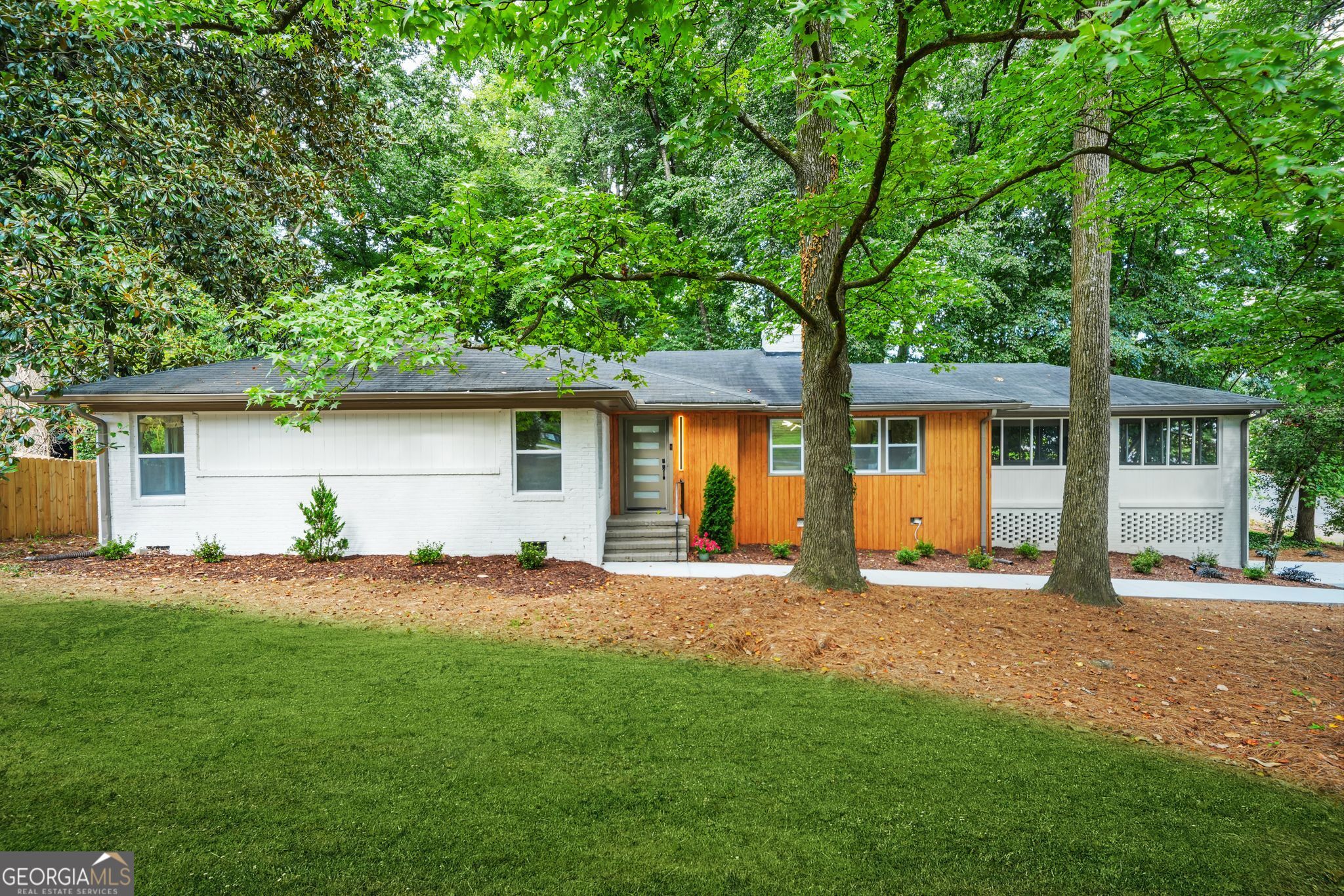 5975 Brookgreen Road Property Photo 1