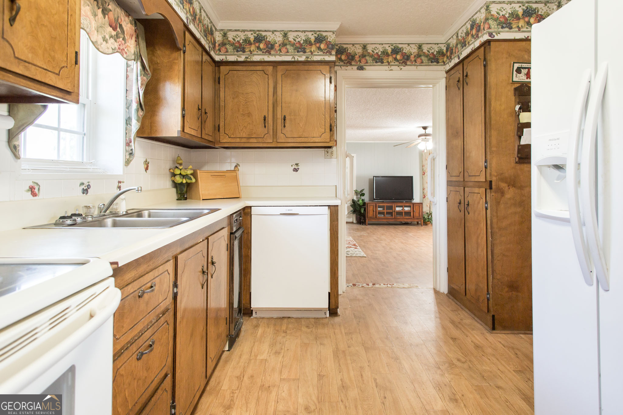 596 Teakwood Road Property Photo 15