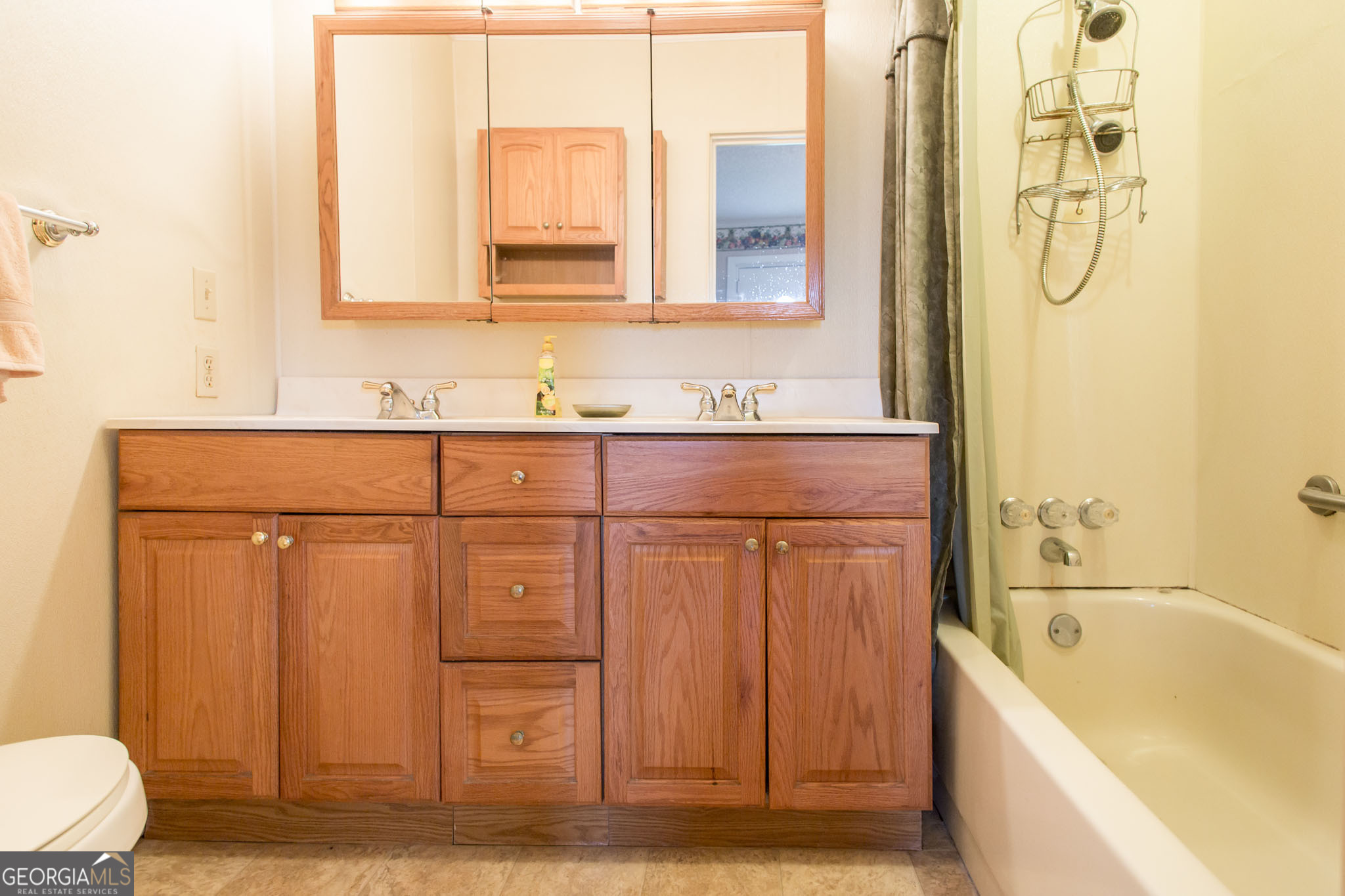 596 Teakwood Road Property Photo 28