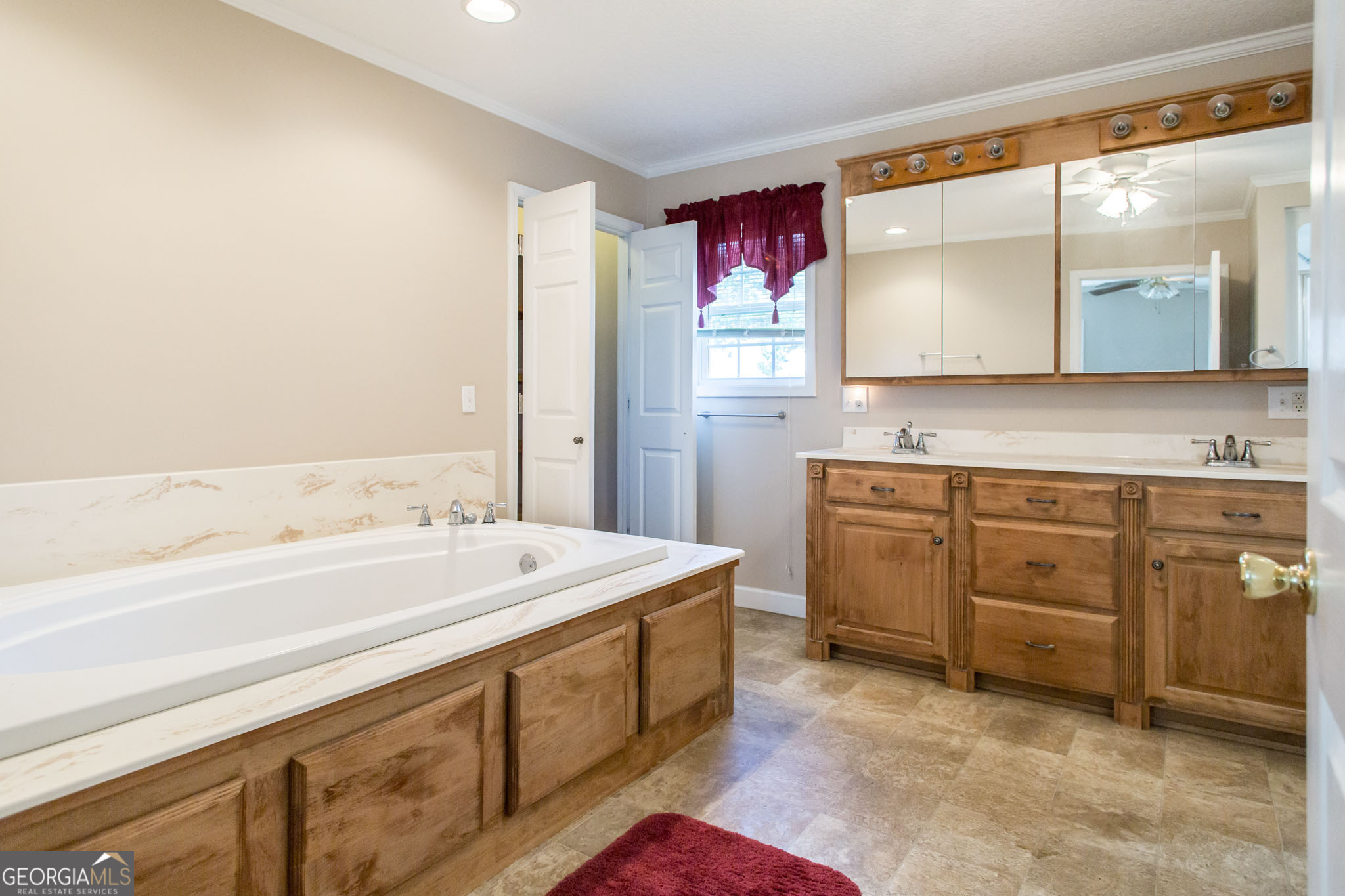 596 Teakwood Road Property Photo 40