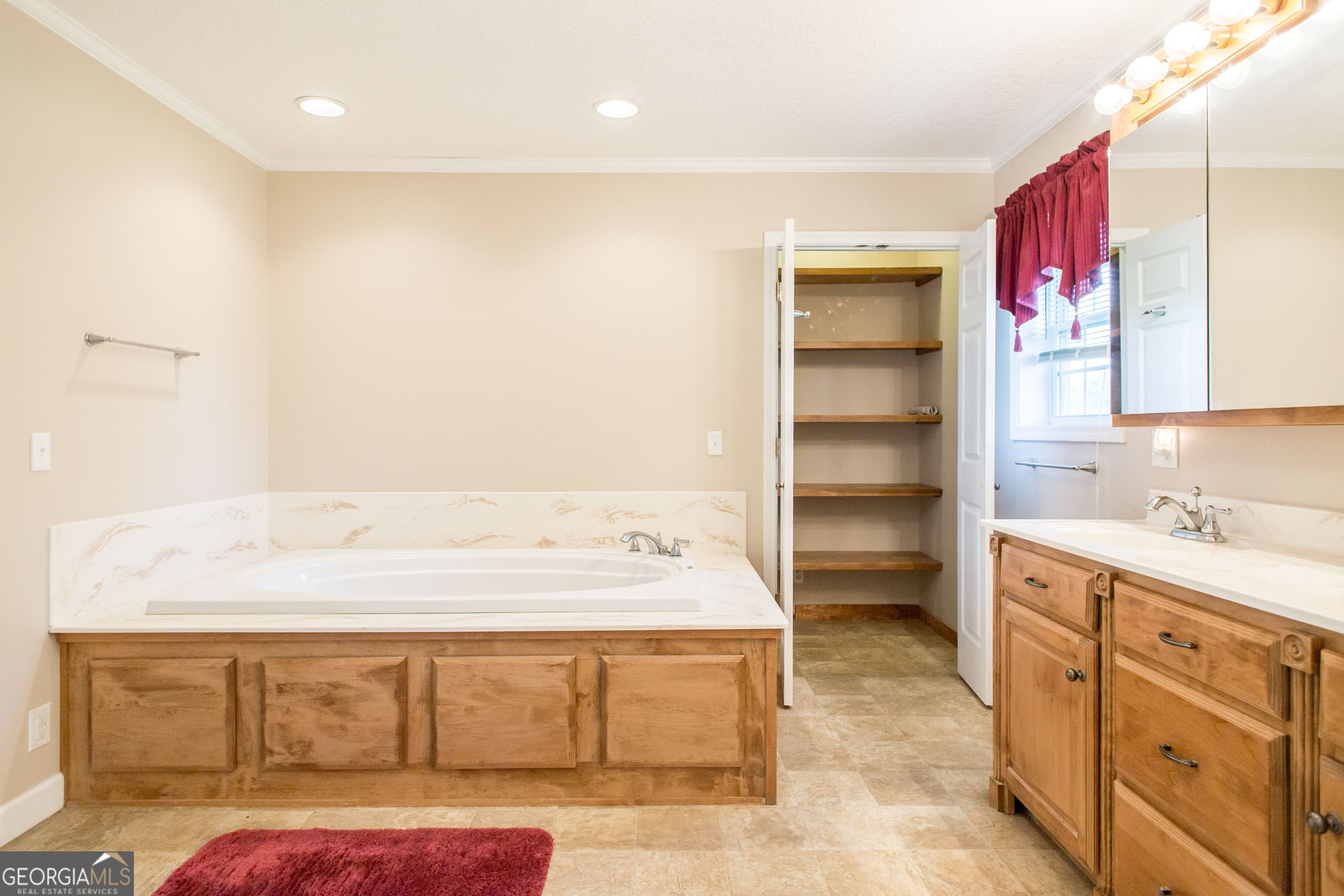 596 Teakwood Road Property Photo 44
