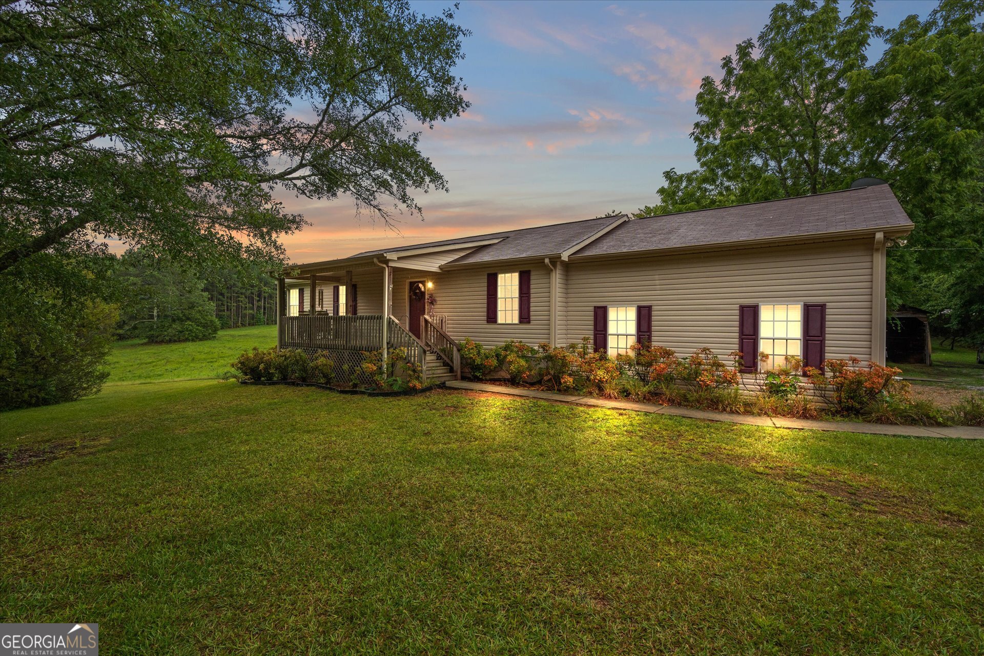 2643 Macedonia Road Property Photo 1
