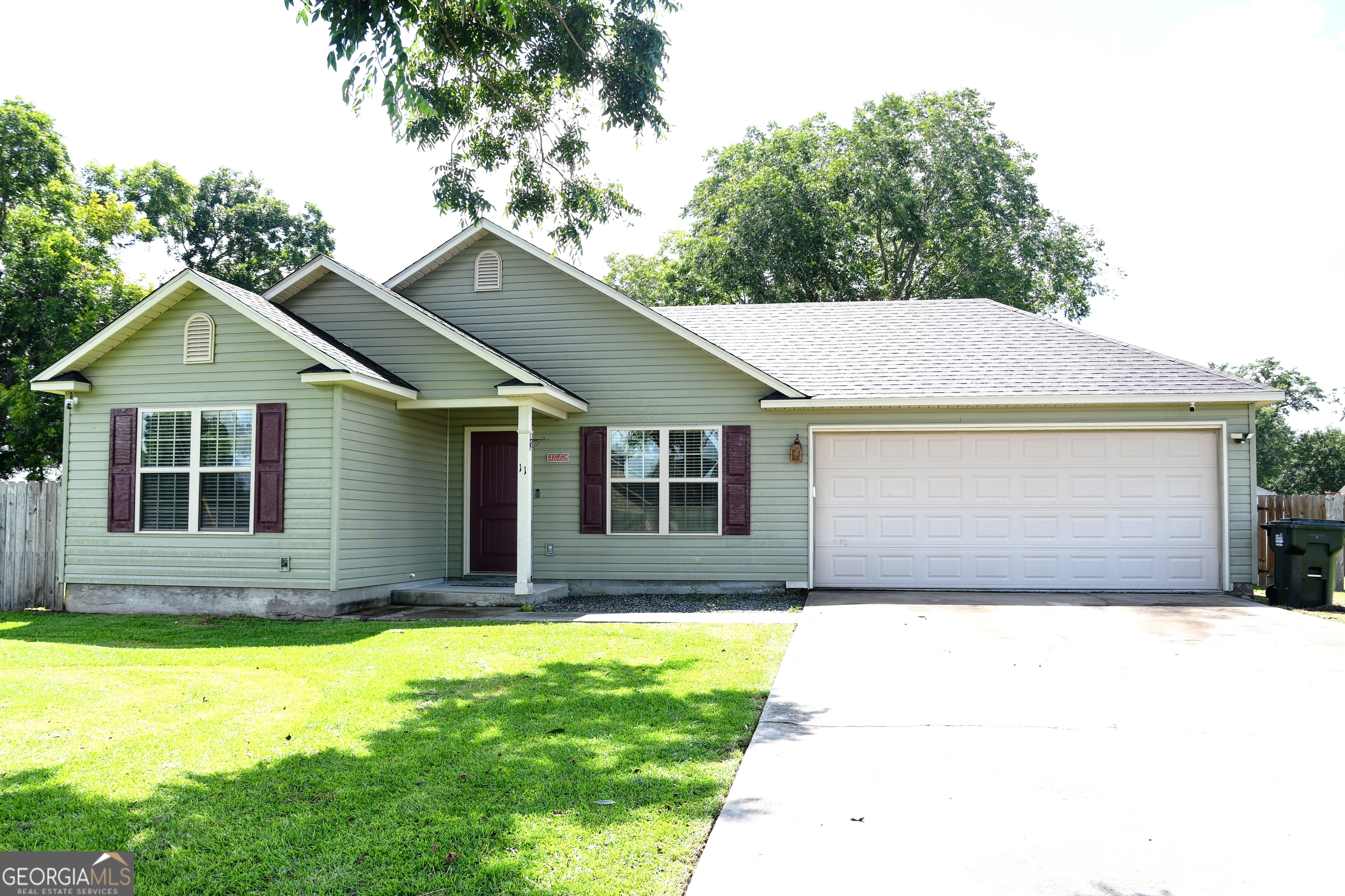 11 N Moody Drive Property Photo 1