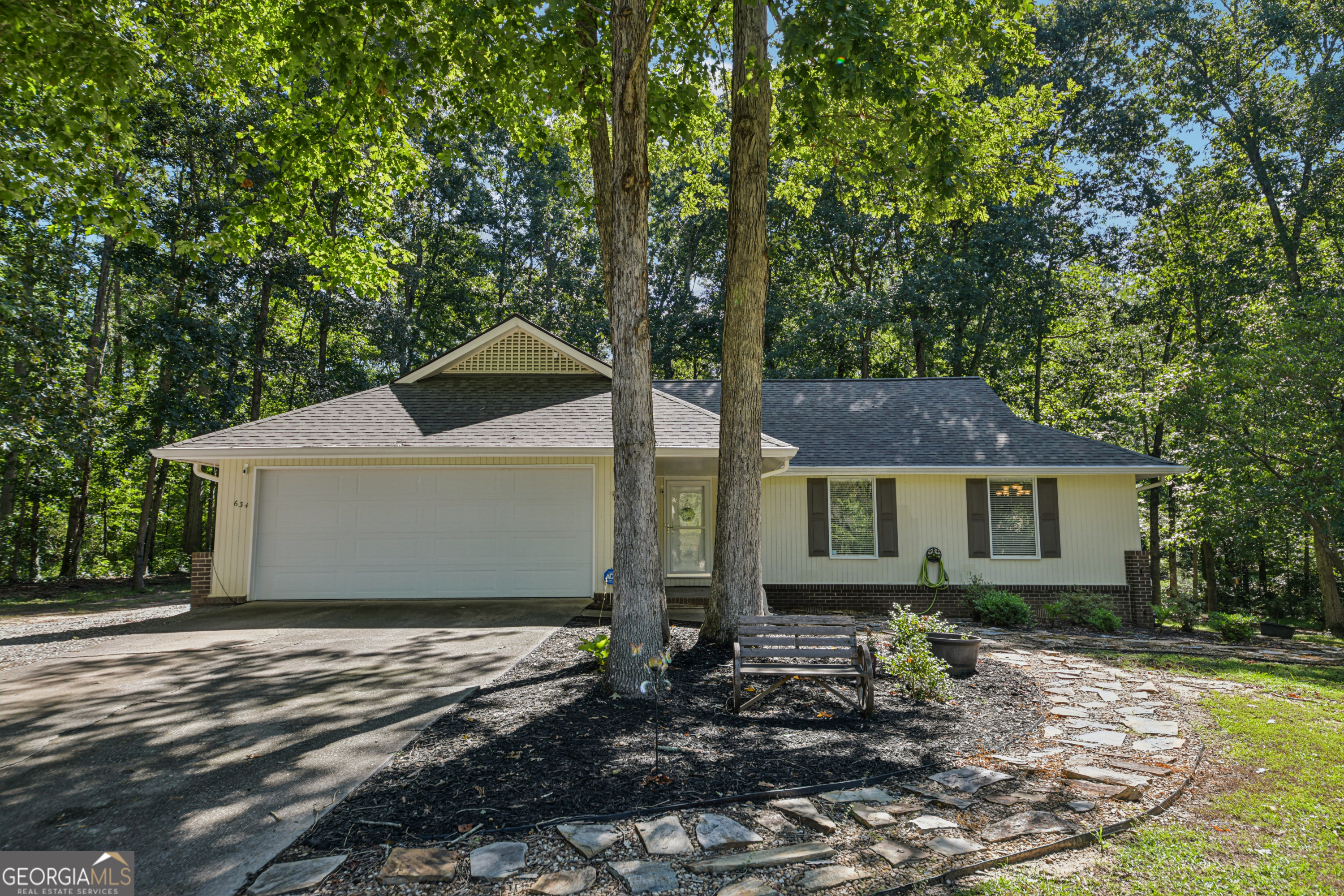 634 Knollwood Circle SE Property Photo 1