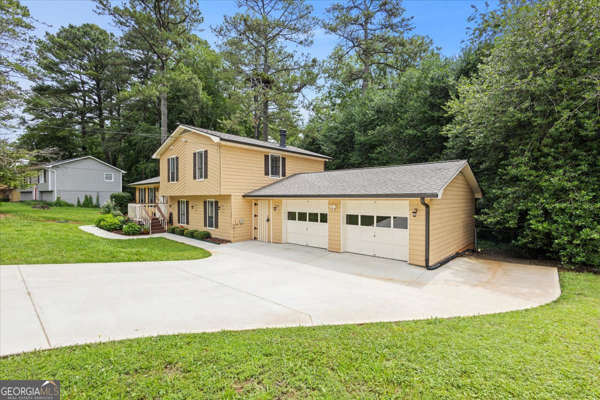 423 Mephisto Circle Property Photo 1