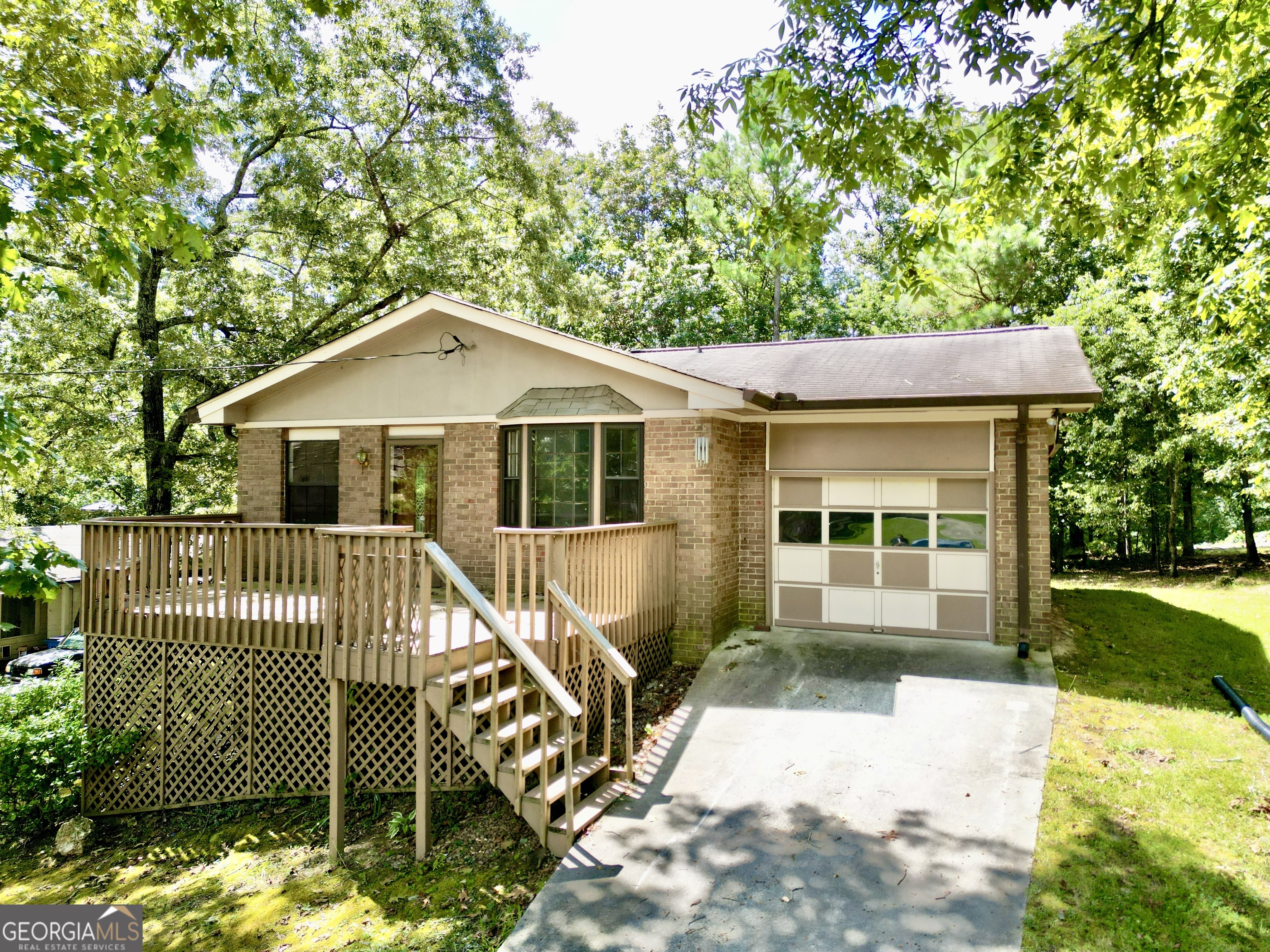 5 Garrett Road Ne Property Photo 1