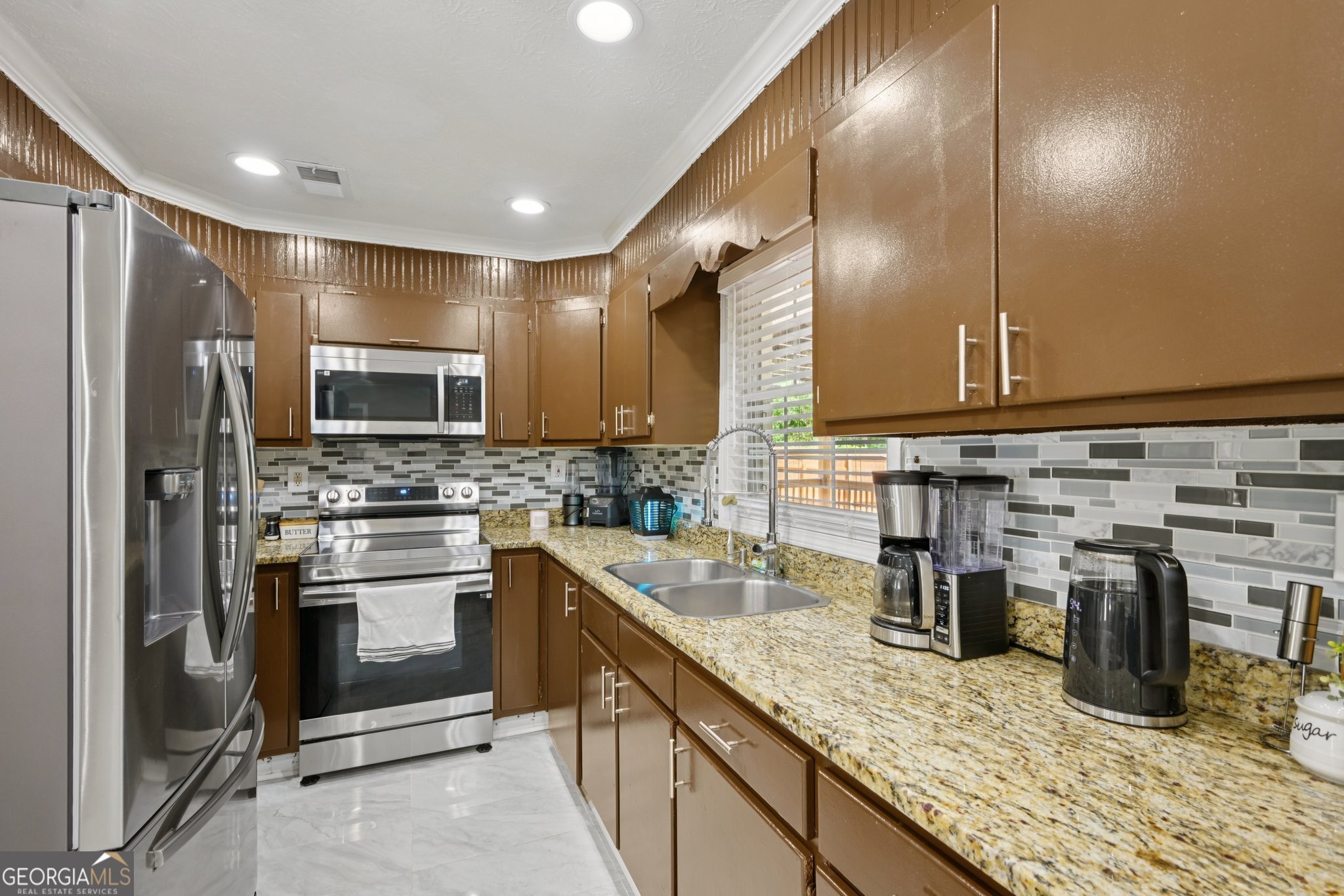 5950 Springview Drive Property Photo 17