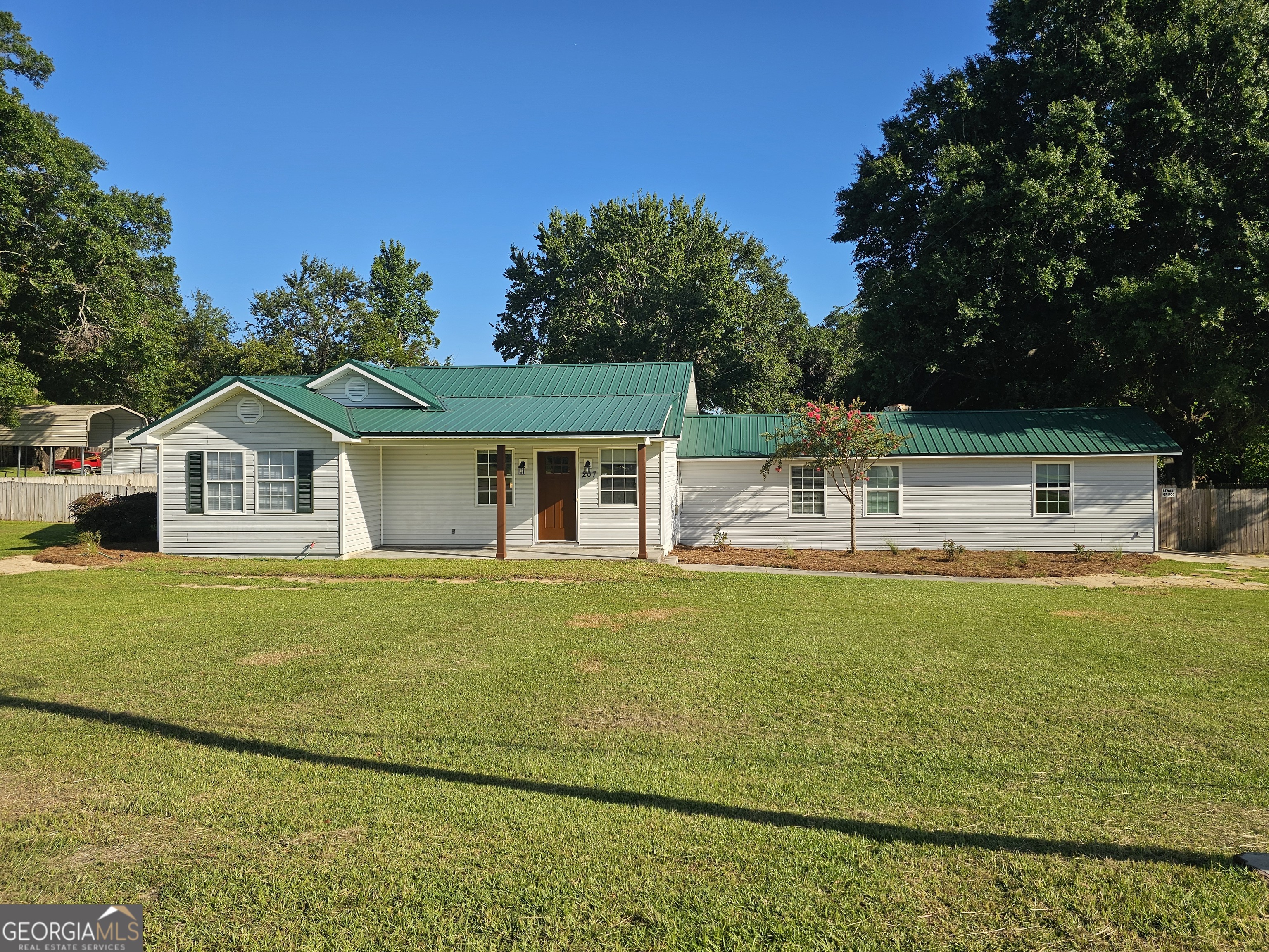 207 Georgia Avenue Property Photo 1