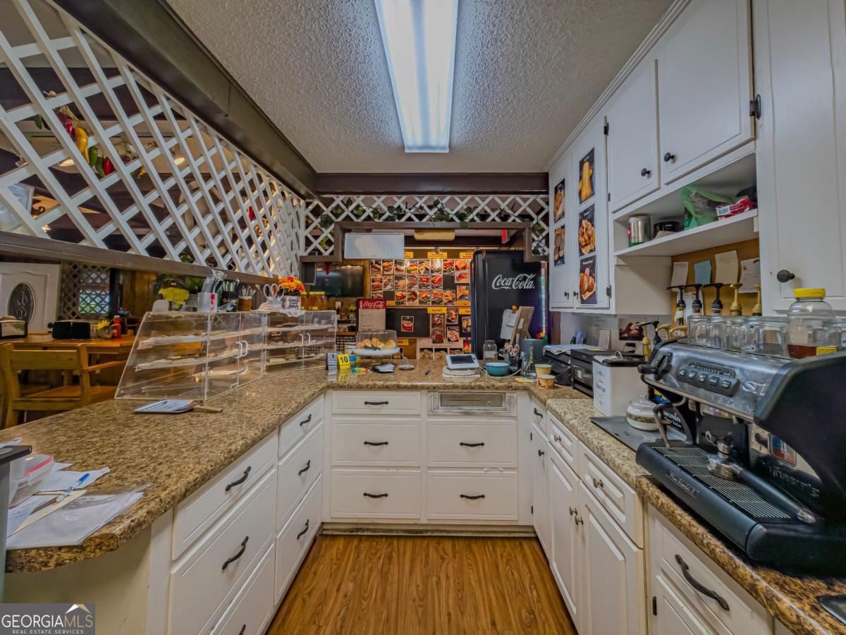 293 W Benjamin H Hill Drive Property Photo 22