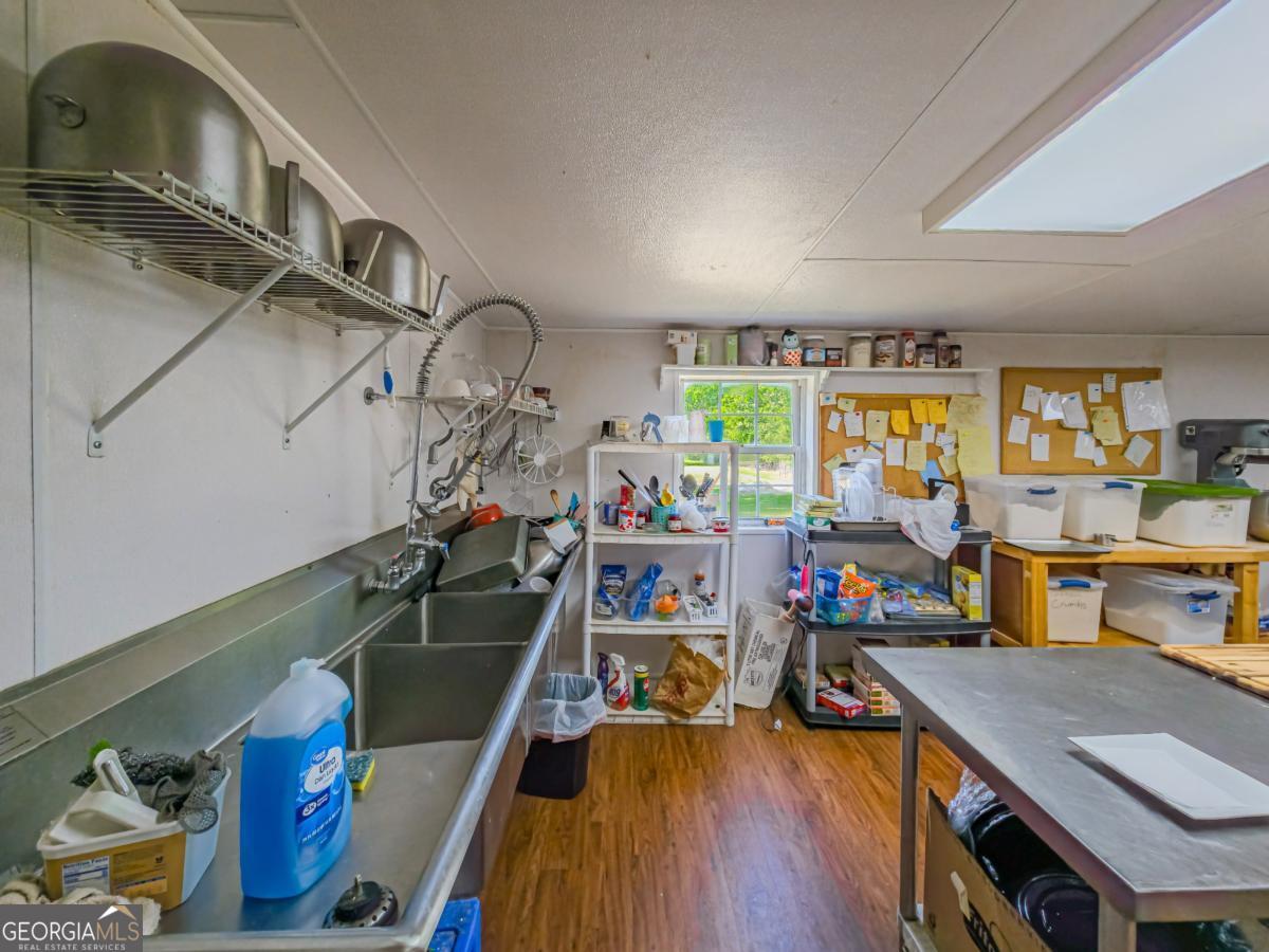 293 W Benjamin H Hill Drive Property Photo 29