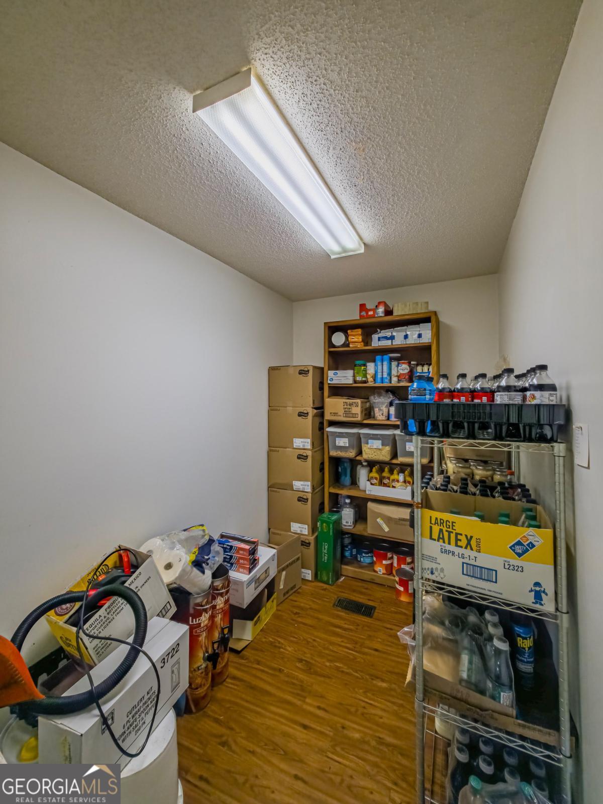 293 W Benjamin H Hill Drive Property Photo 34