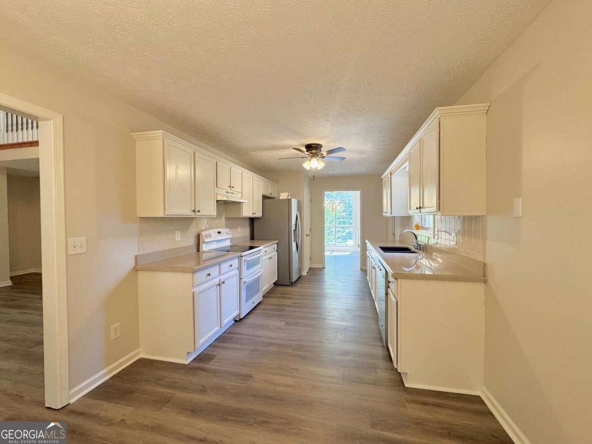6065 Chestnut Trail Property Photo 11