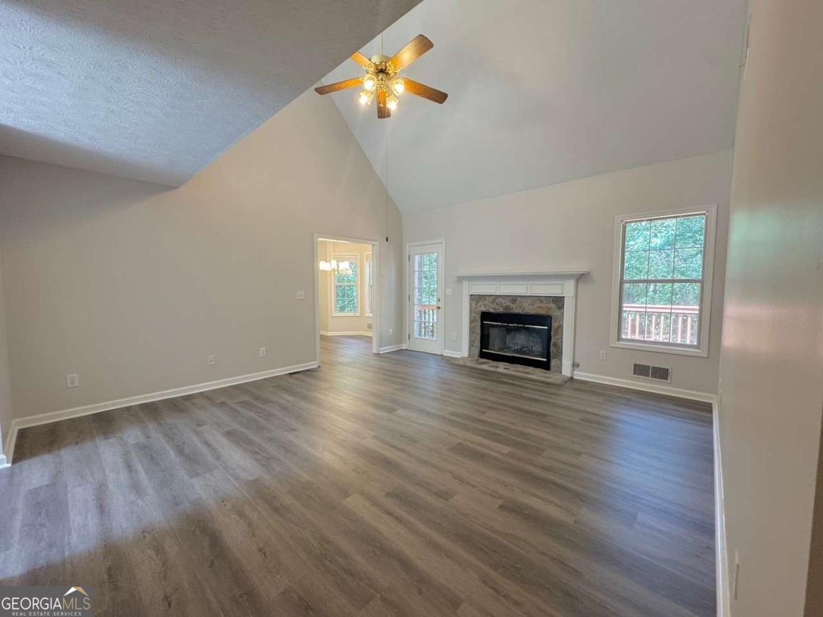 6065 Chestnut Trail Property Photo 14
