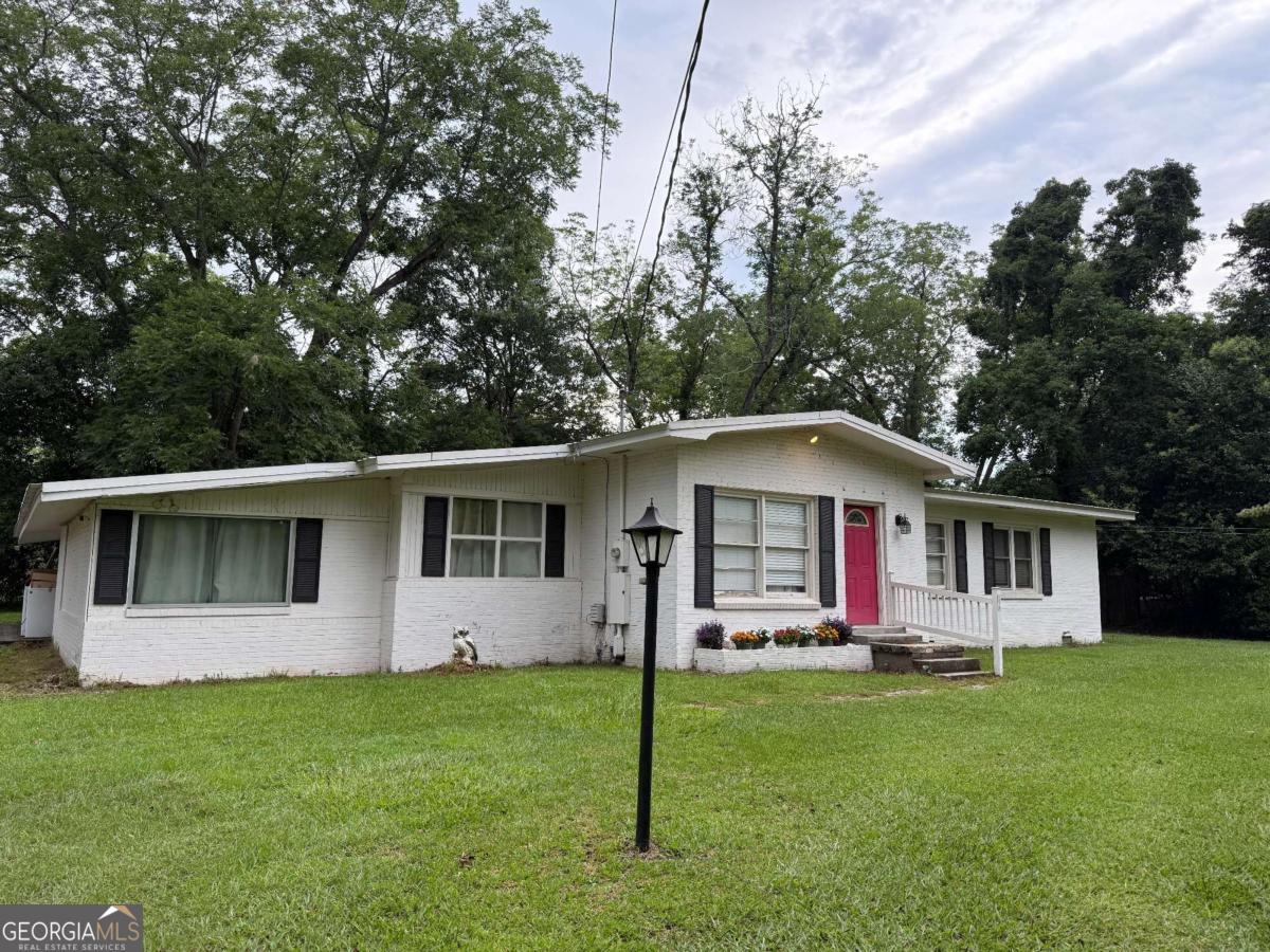2416 Melanna Drive Property Photo 1