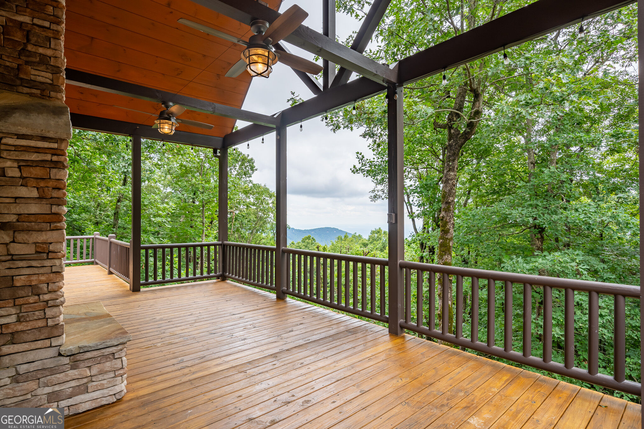 31 High Cliff Road Property Photo 3
