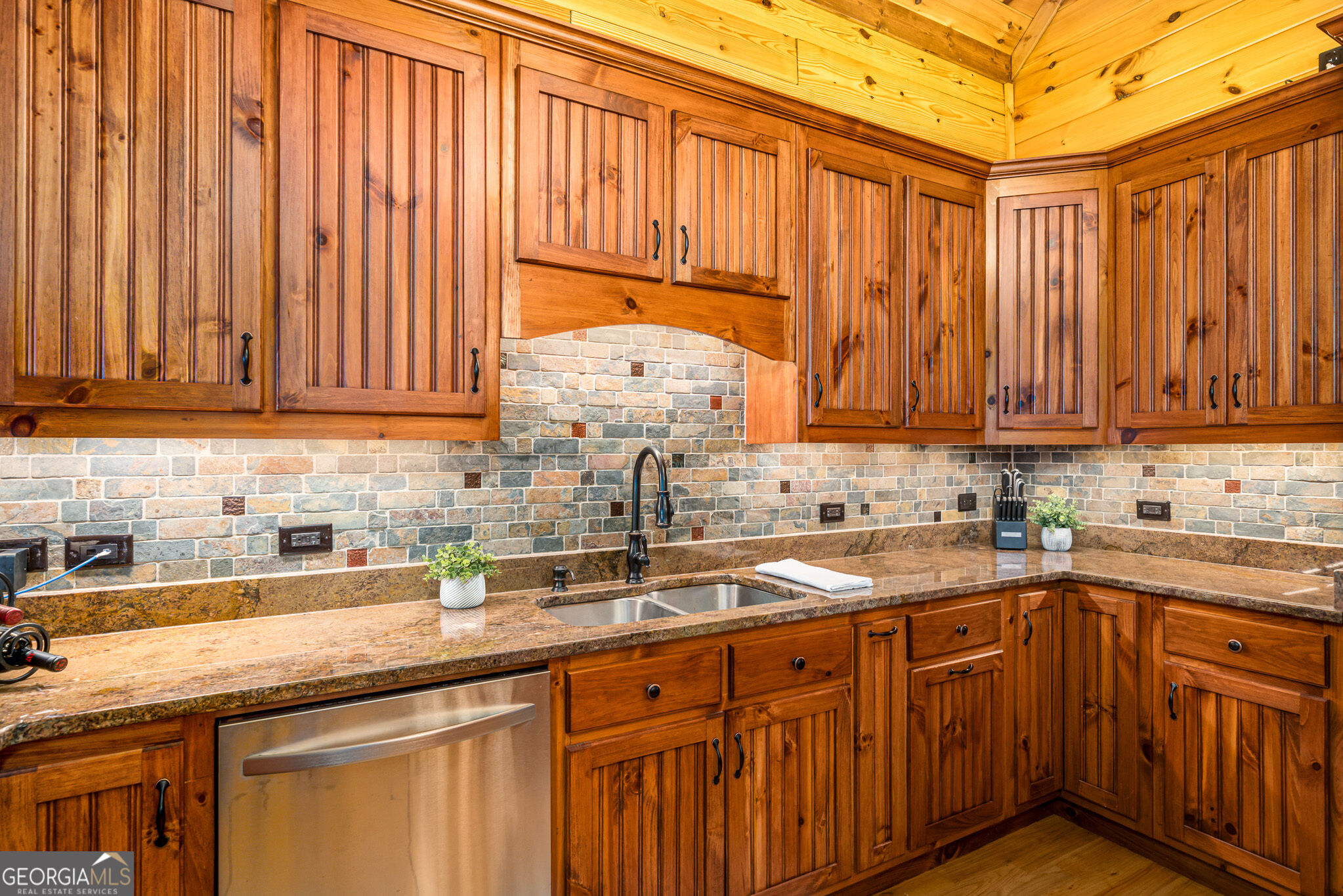 31 High Cliff Road Property Photo 8